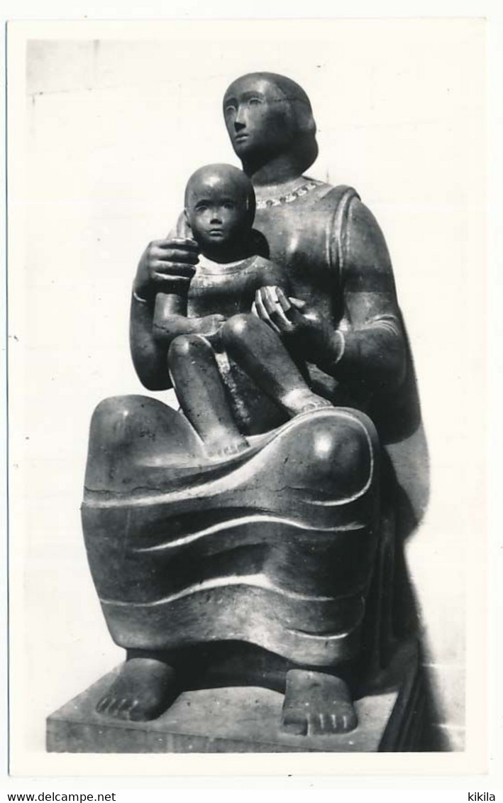 CPSM  9 X 14 Angleterre (9) NORTHAMPTON Madonna And Child, St Matthews Church  Sculptor Henry Moore Vierge Enfant - Northamptonshire