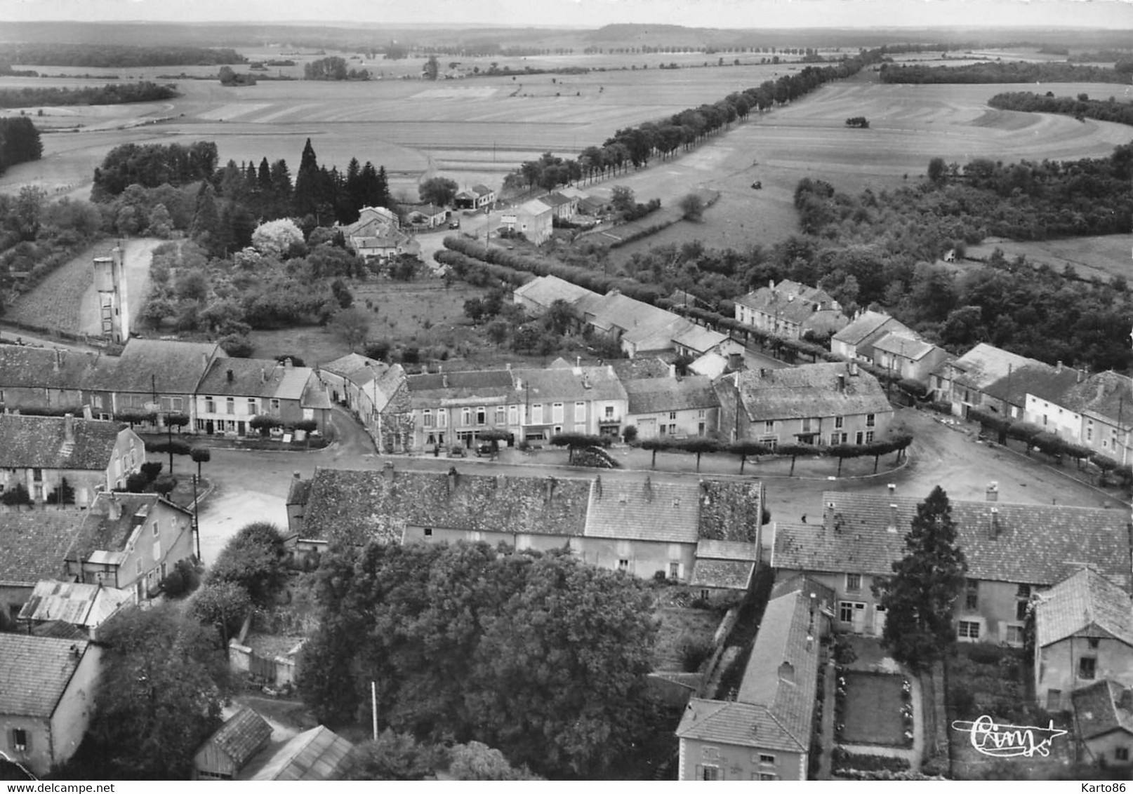 Montigny Le Roi * Vue Aérienne Sur La Place De La Gendarmerie Nationale à Montigny Le Haut - Montigny Le Roi