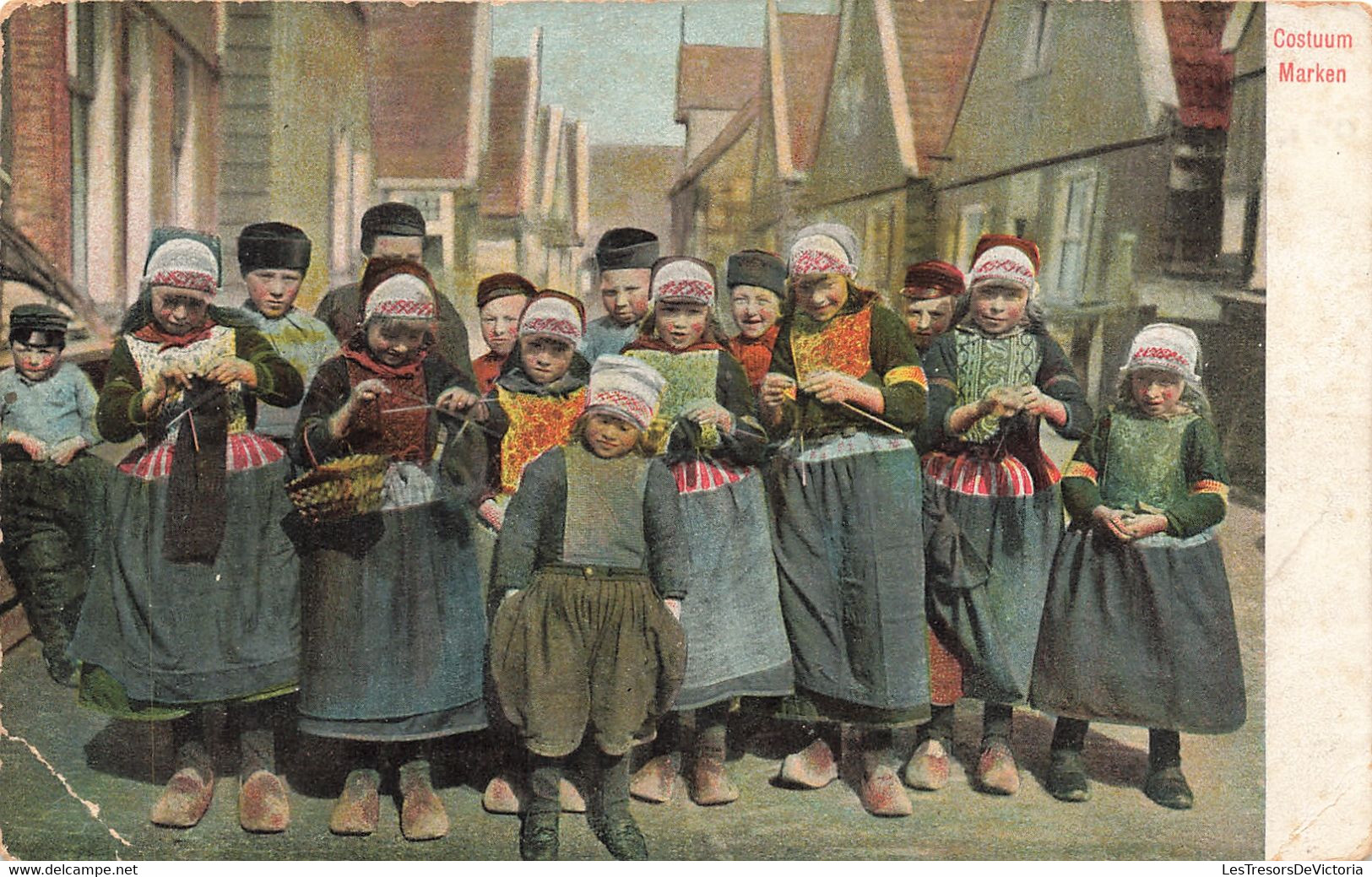 Enfant - Costume Marken - Edit. Marken - Colorisé - Enfants En Costume -  Carte Postale Ancienne - Gruppen Von Kindern Und Familien