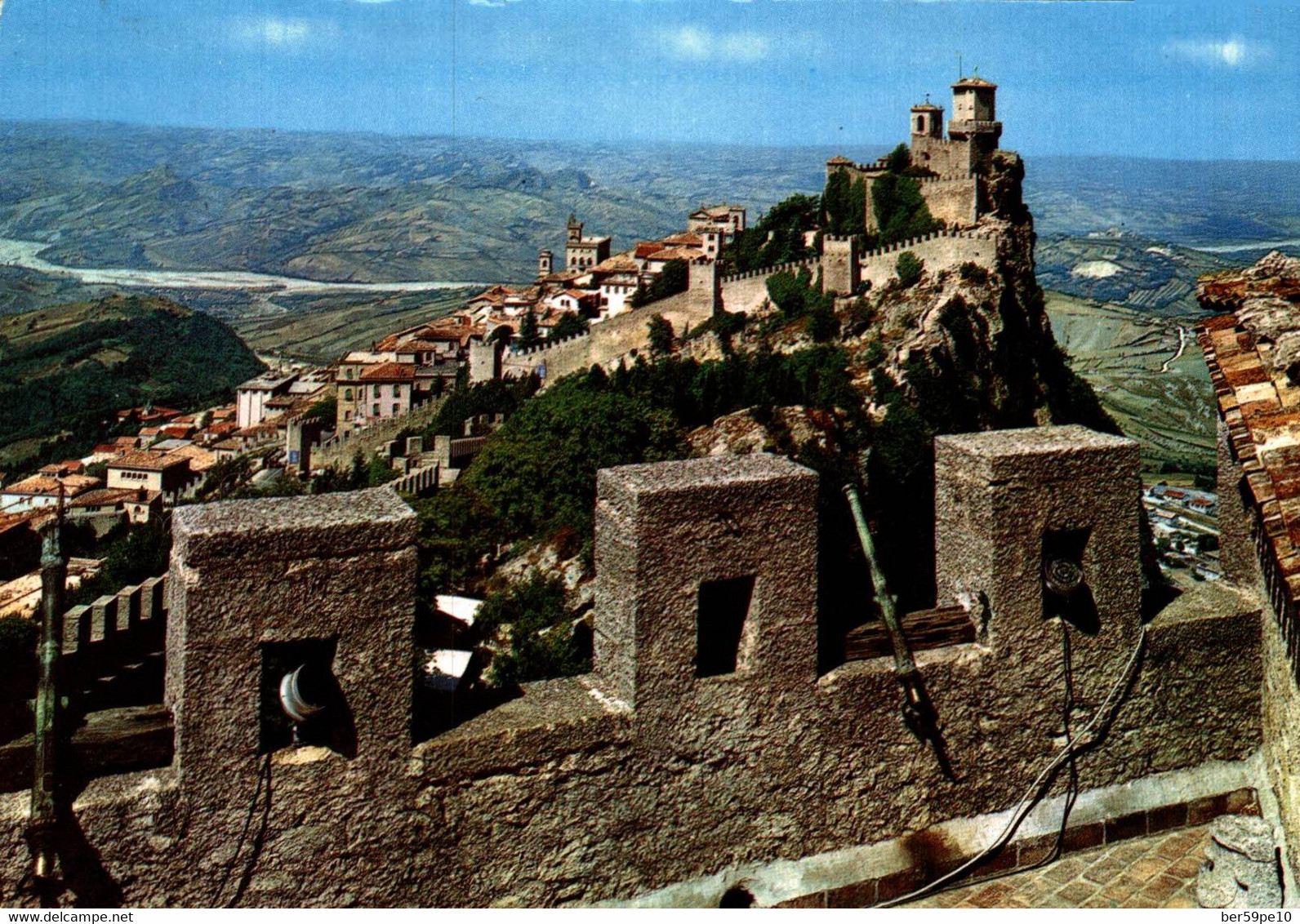 REPUBLICA DI SAN MARINO PANORAMA DELLA CITADELLA (TIMBRES JEUX OLYMPIQUES TOKIO 1964 AU DOS) - San Marino