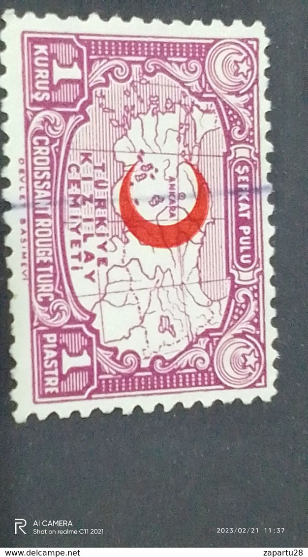 TÜRKEY--YARDIM PULLARI-1930-40-KIZILAY CEMİYETİ  1 PİASTRE   (*) - Timbres De Bienfaisance