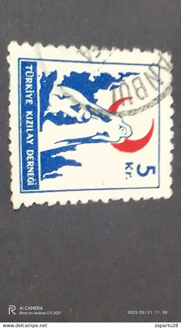 TÜRKEY--YARDIM PULLARI-1930-50-    5K  KIZILAY CEMİYETİ  DAMGALI - Charity Stamps