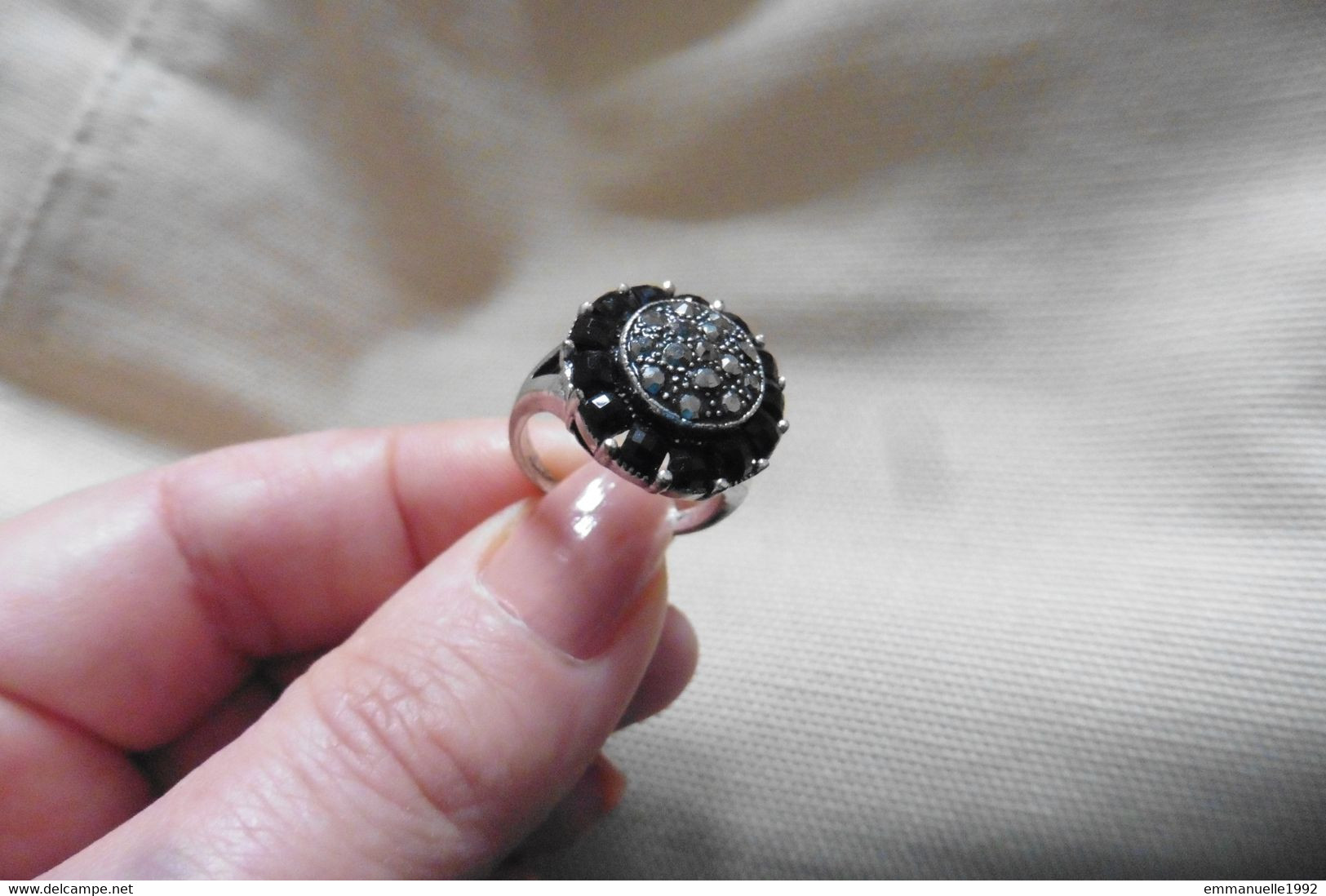 Belle Bague En Argent Style 1900 Sertie Marcassites Et Cristaux Noir Taille 53 - Rings