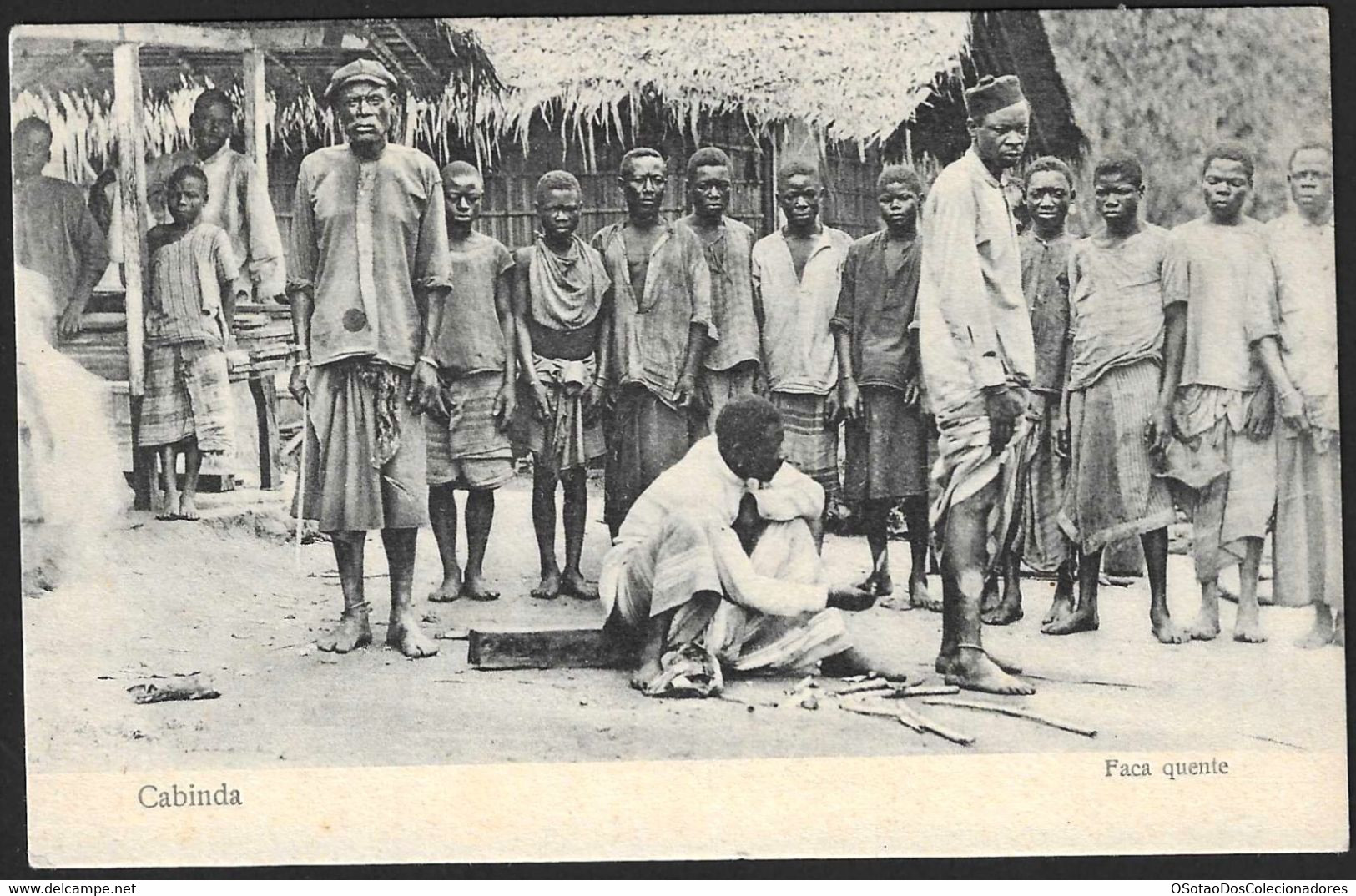 Postal Angola - Cabinda - Faca Quente Medicina Tradicional Feitiços - Sorciers Medicin Traditional Medicine - CPA Animé - Angola