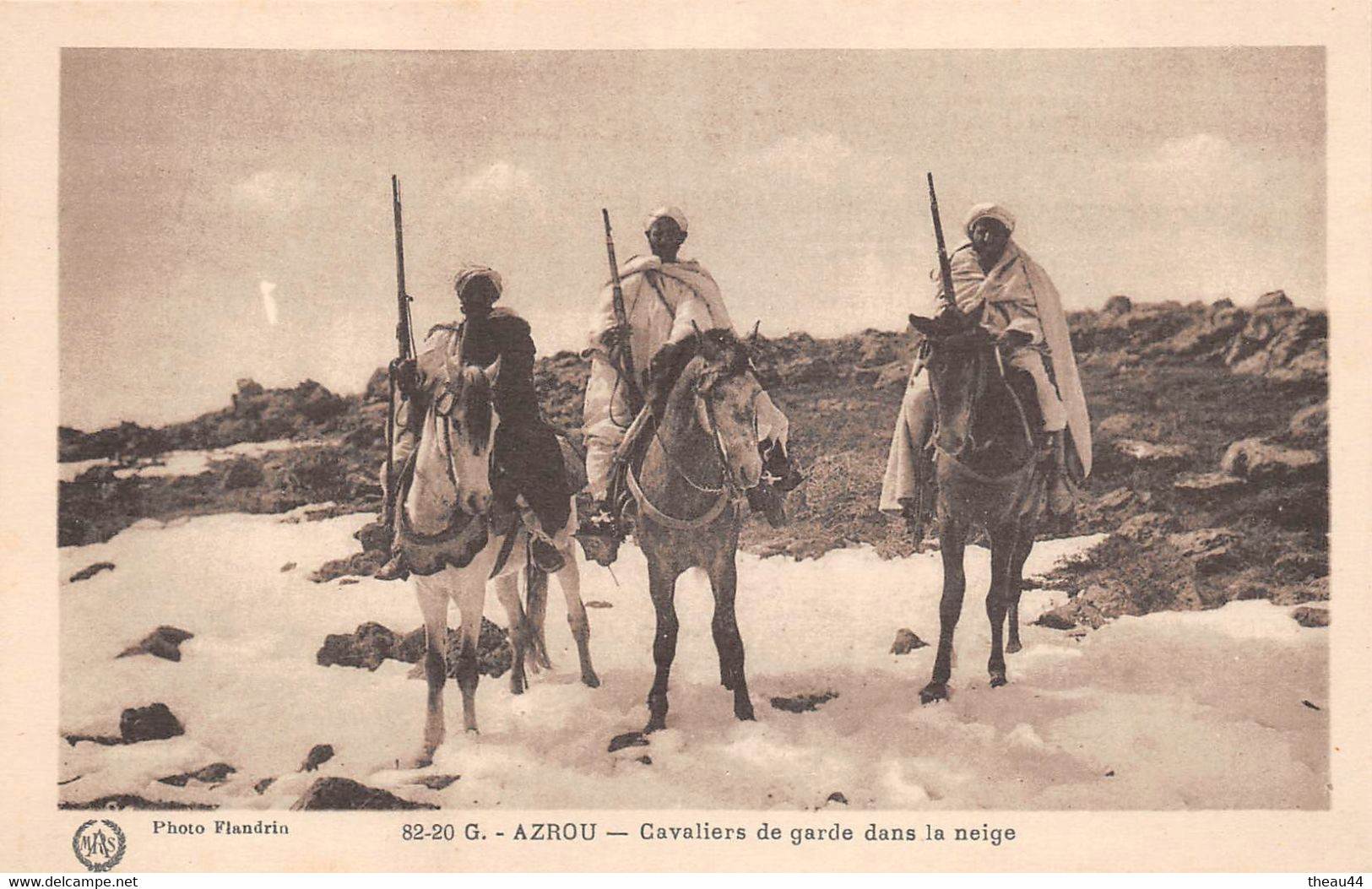 ¤¤  -  MAROC  -   AZROU   -   Cavaliers De Garde Dans La Neige   -   ¤¤ - Other & Unclassified