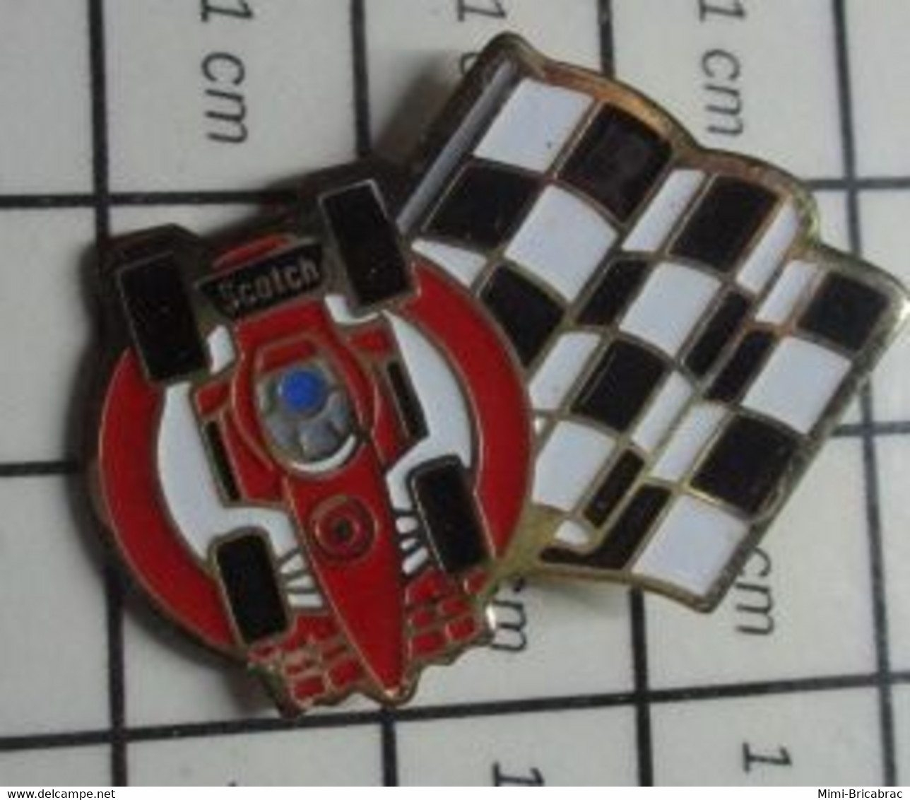 Sp12 Pin's Pins / Beau Et Rare / SPORTS / AUTOMOBILE SCOTCH F1 DRAPEAU DAMIERS - Automobile - F1