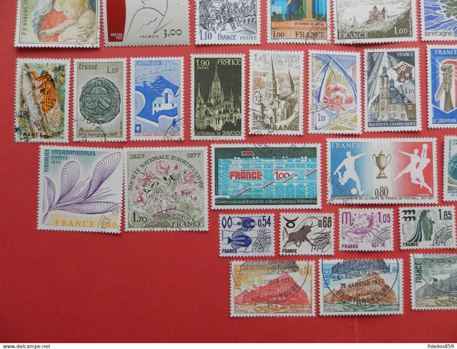 FRANCE OBLITERES LUXE : ANNEE COMPLETE 1977 SOIT 48 TIMBRES POSTE DIFFERENTS + PA 50 + PREOS 146/49 + SERVICE 53/55 - 1970-1979