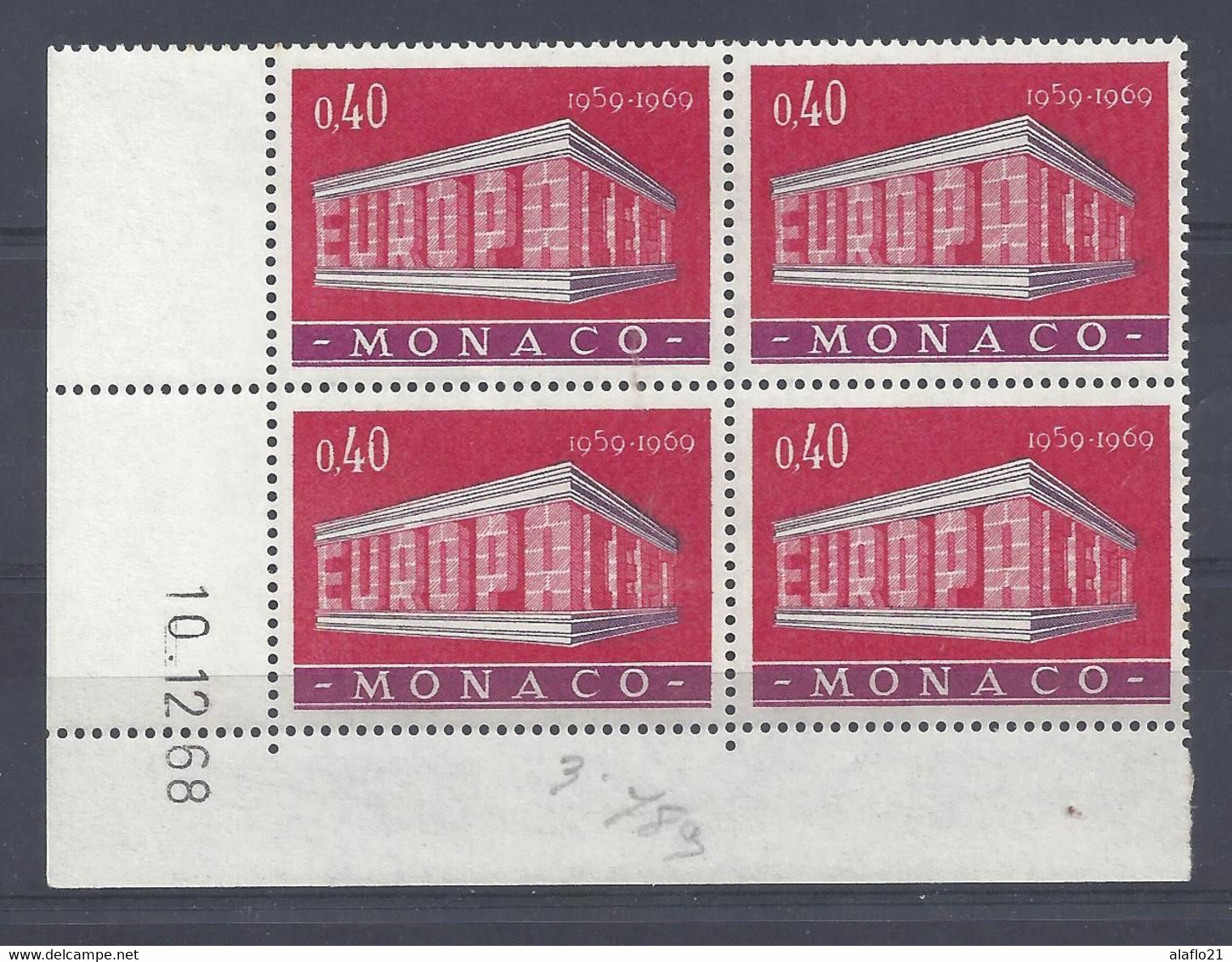 MONACO N° 789 - Bloc De 4 COIN DATE - NEUF SANS CHARNIERE - 10/12/68 - Unused Stamps