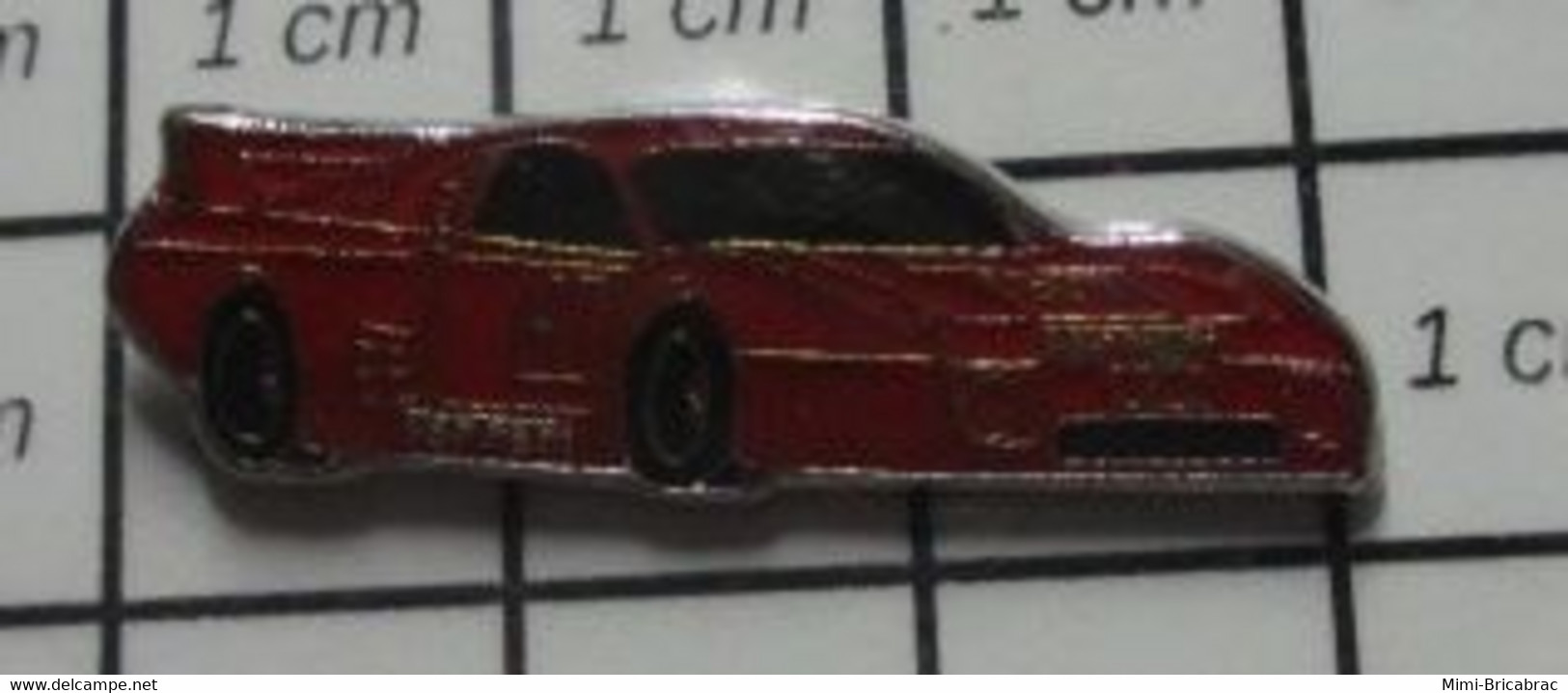 3322 Pin's Pins / Beau Et Rare / SPORTS / AUTOMOBILE ENDURANCE 24h DU MANS FERRARI BB LM 80 ? - Ferrari