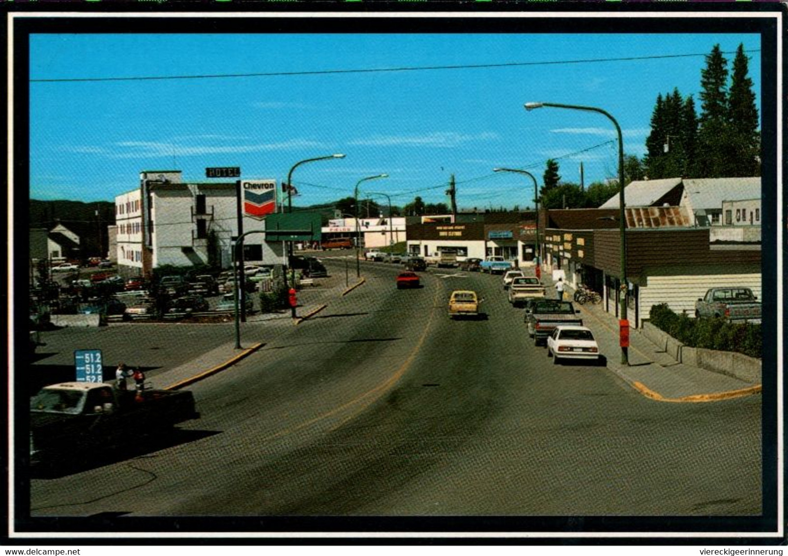 ! Modern Postcard Burns Lake, BC, Chevron Gasoline Station, Cars, Canada - Altri & Non Classificati