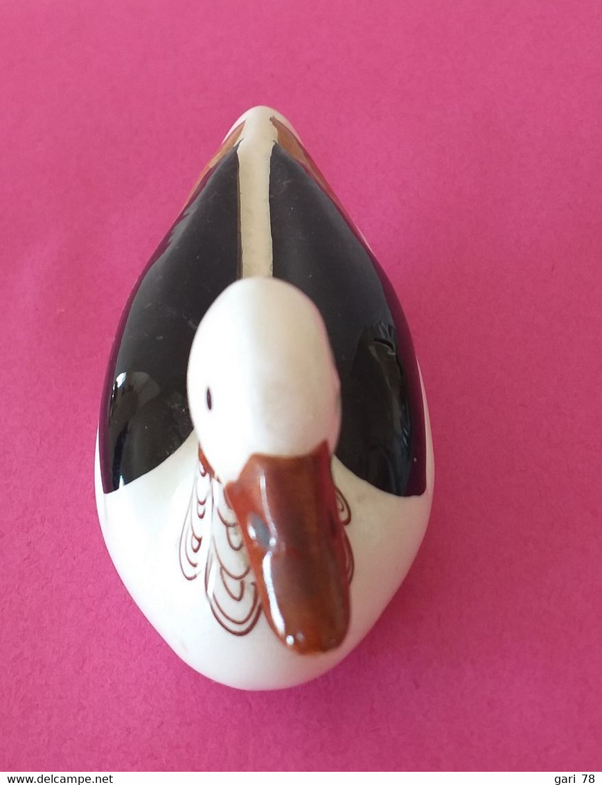 Canard De Vitrine En Porcelaine Longueur 11.5 Cm - Autres & Non Classés