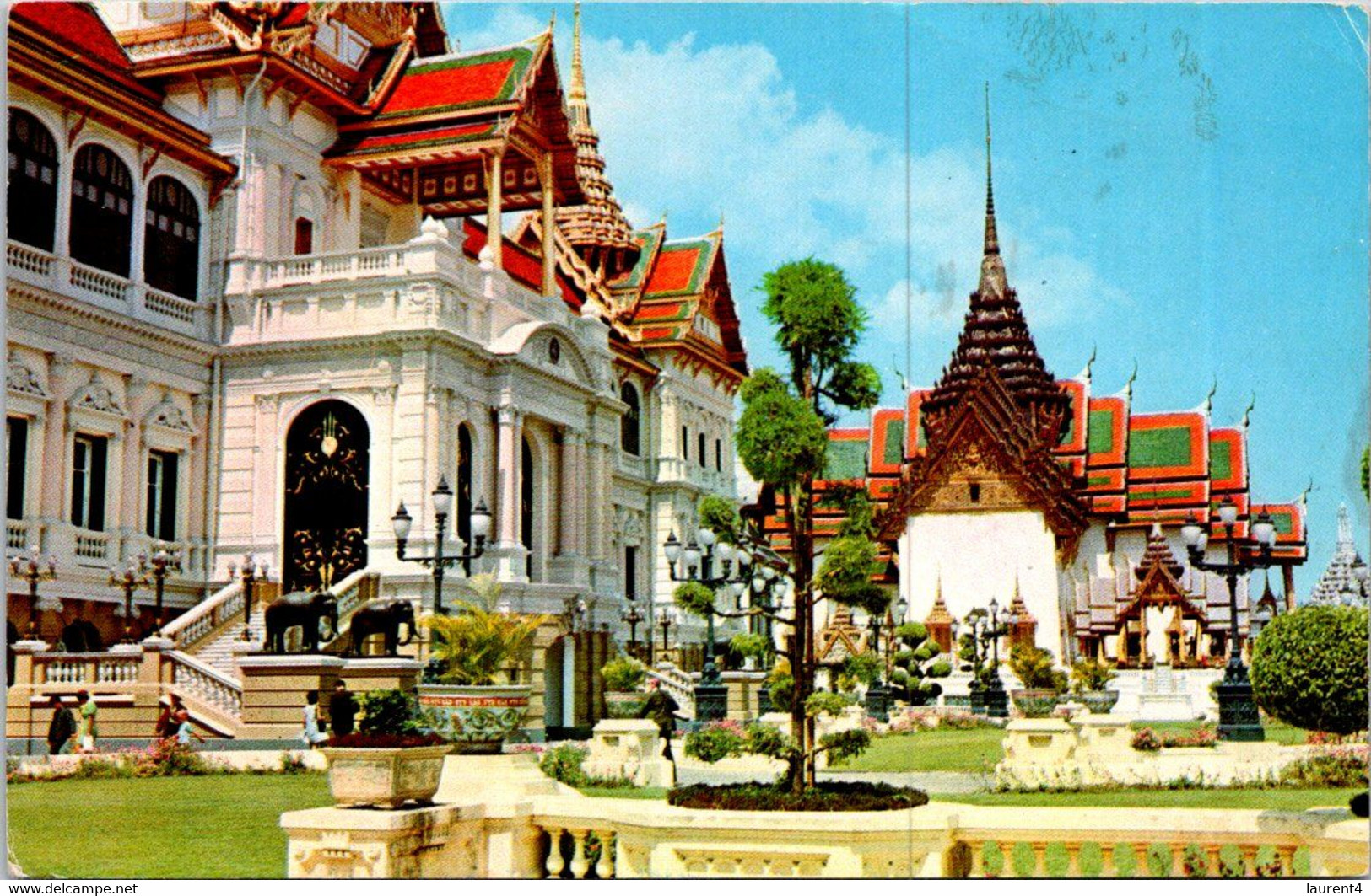 (4 Oø 16) OLDER (Thailand Posted To France With Dragon Stamp) Royal Grand Palace - Châteaux