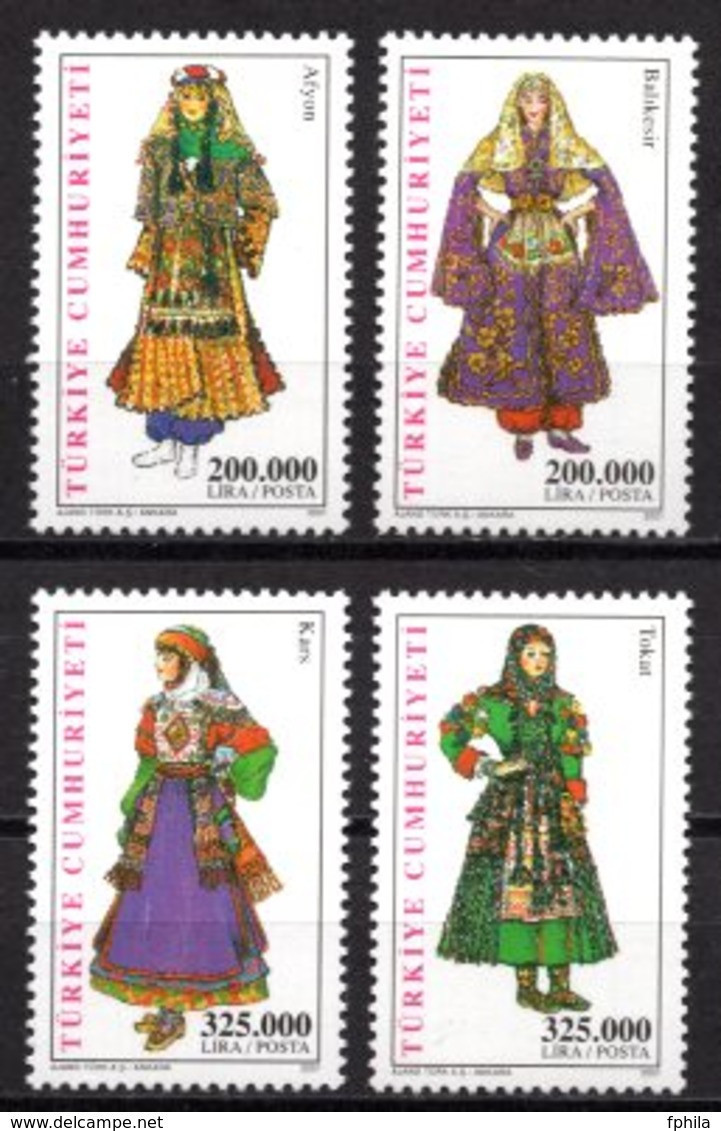 2001 TURKEY TURKISH WOMEN DRESSES MNH ** - Neufs