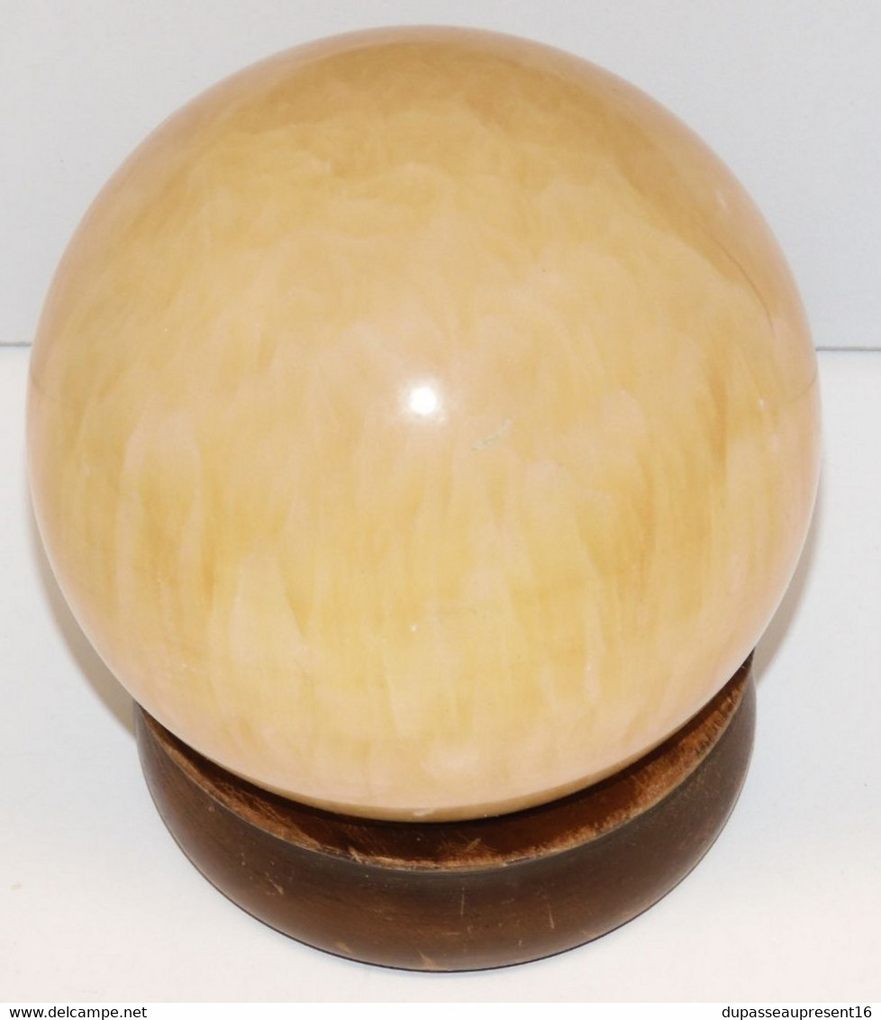 *GROSSE BOULE MINERALE MARBRE Ou ALBATRE Sur Socle Bois Déco COLLECTION   E - Sonstige & Ohne Zuordnung