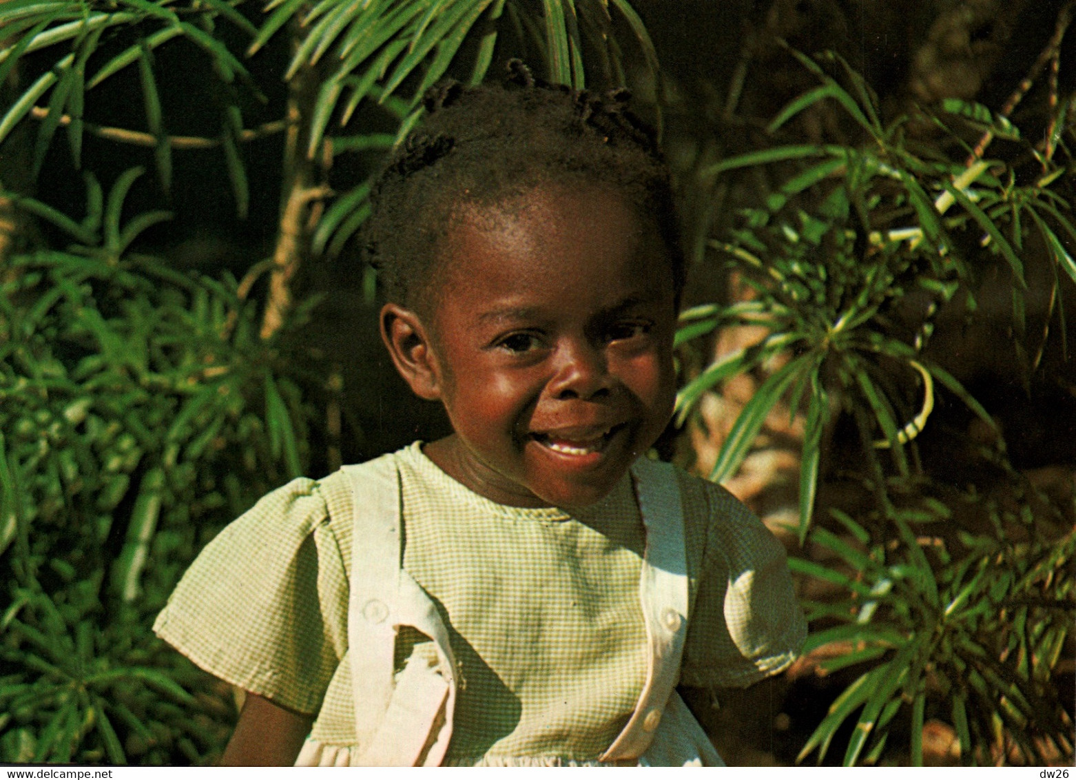 Afrique - Guinea Ecuatorial (Guinée Equatoriale) Sonrisa De Nina En Bata (sourire D'enfant) - Afrika
