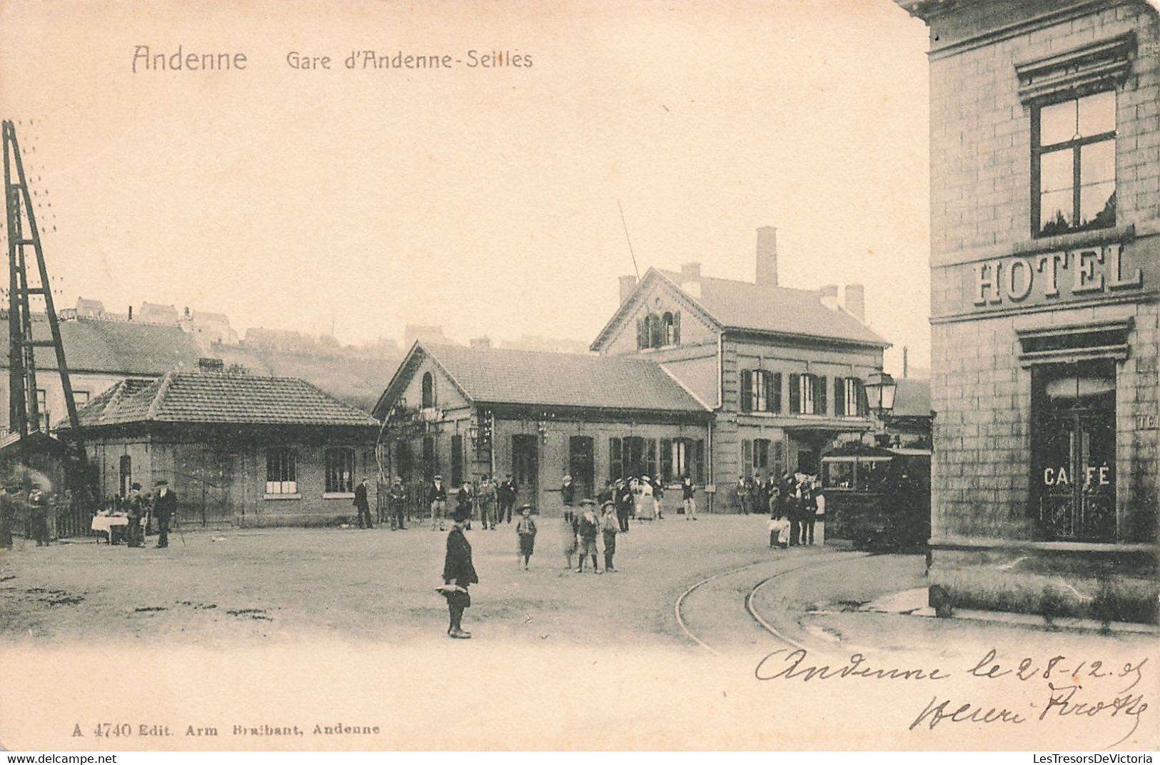 Belgique - Andenne - Gare D'Andenne  Seilles - Edit. Arm Braibant - Tram - Animé -Hotel - Café - Carte Postale Ancienne - Namur