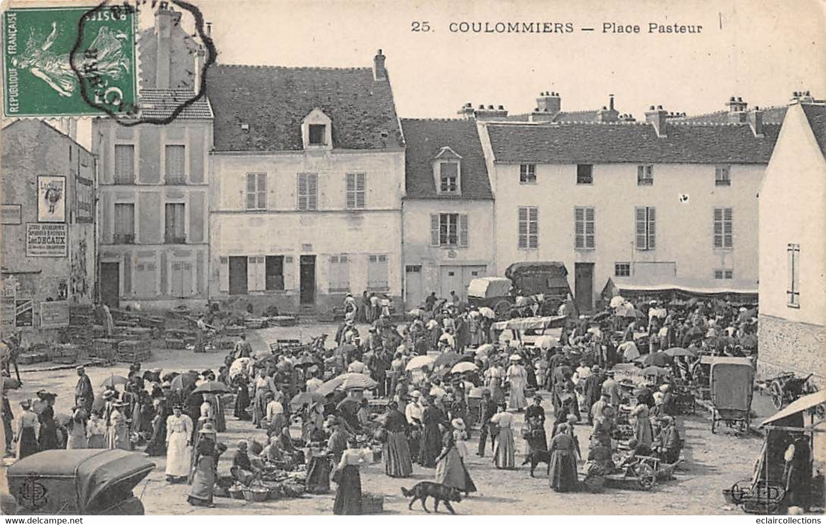 Coulommiers         77         Place  Pasteur . Marché       (voir Scan) - Coulommiers