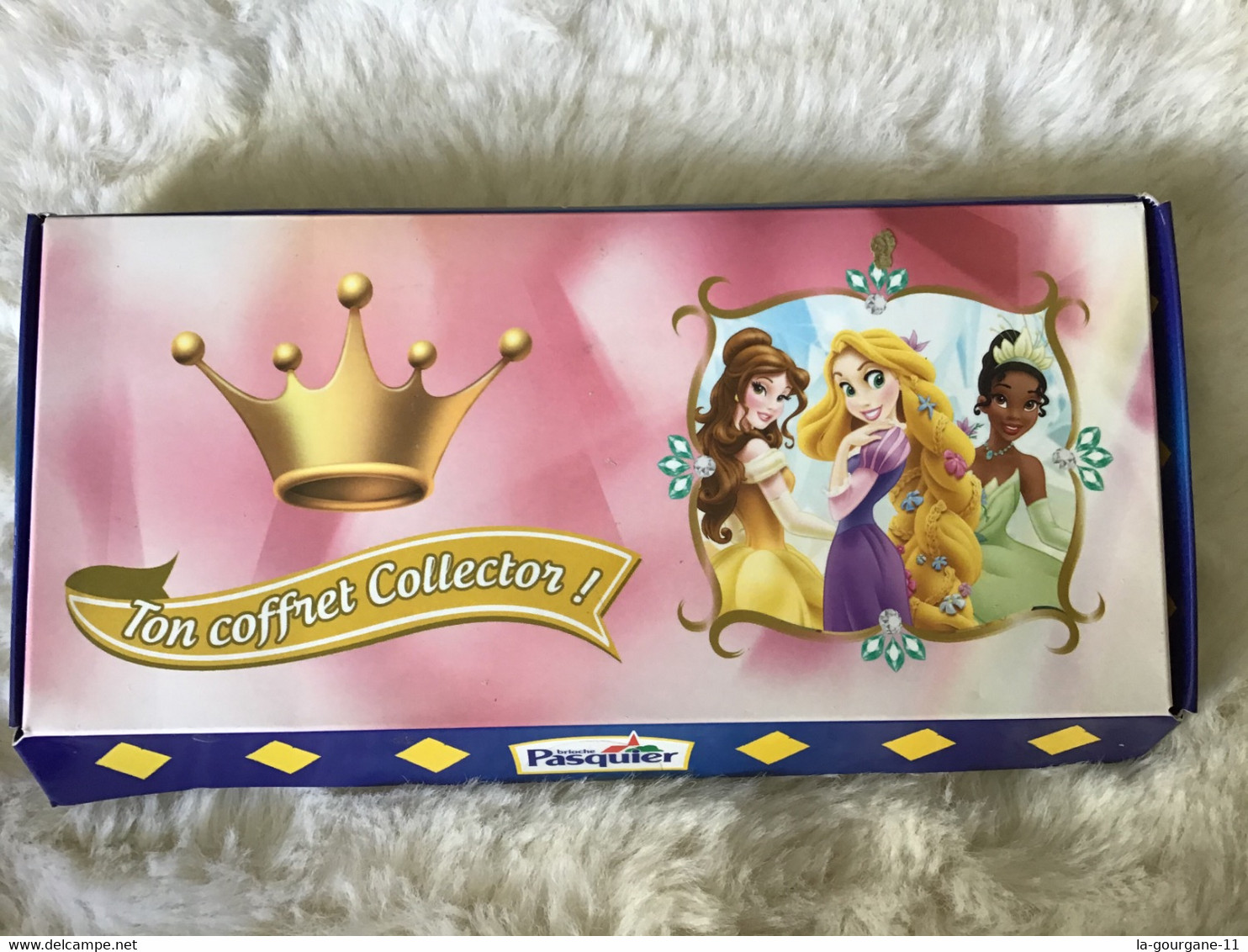 Rare Coffret PRINCES ET PRINCESSES - 7 Fèves Brillantes - PASQUIER 2015 - Disney