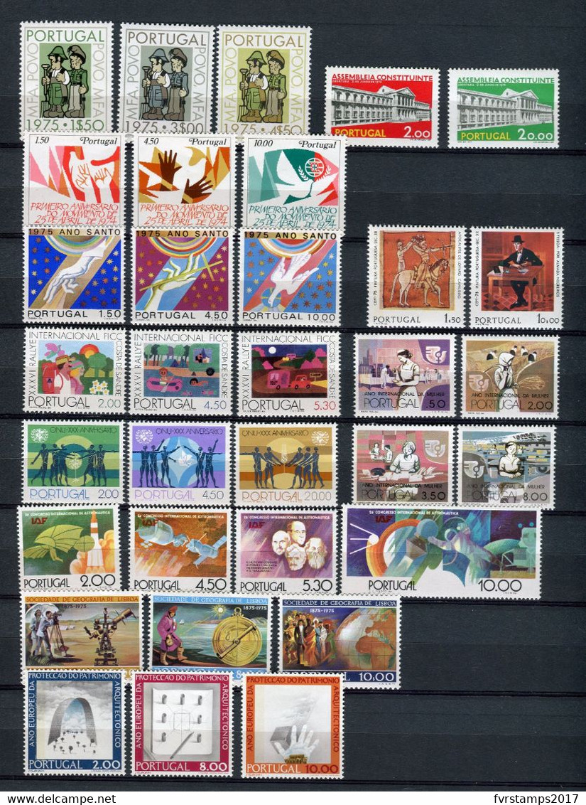 Portugal - 1975 - MNH ** - Stamps Of Complete Year Set - Mi1272/1304 - Cv € 139,10 - Ganze Jahrgänge