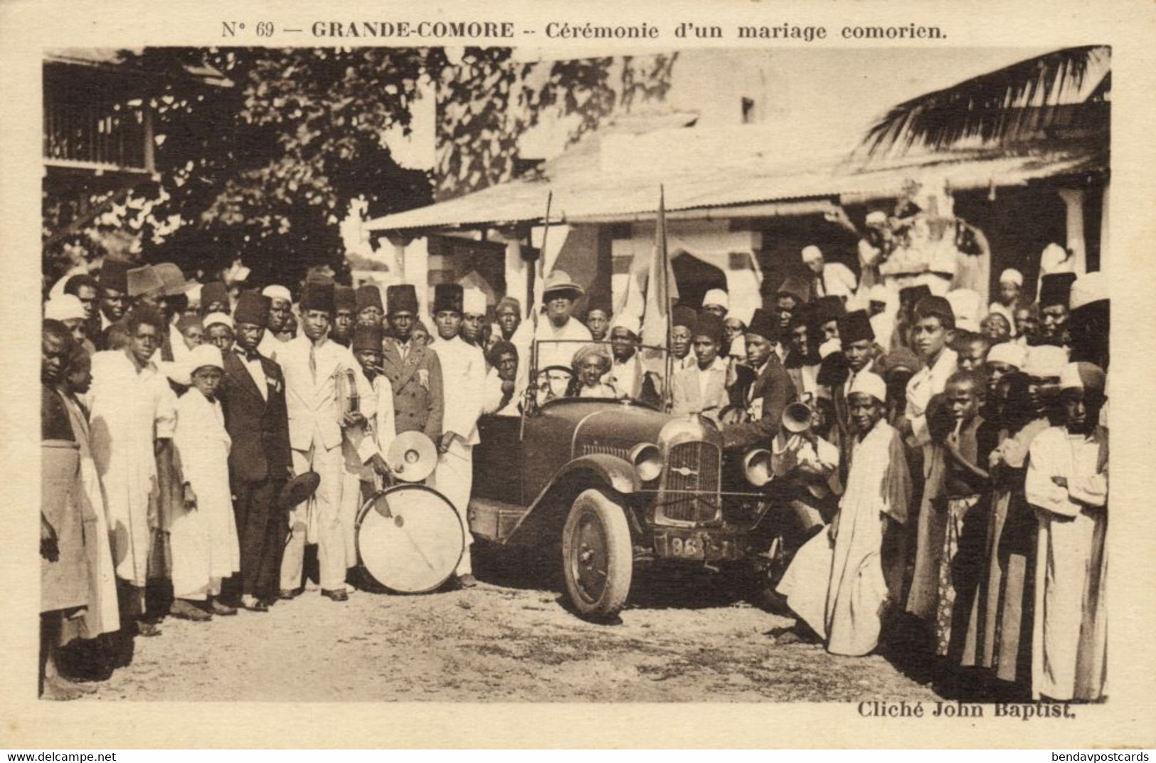 Comoros, GRANDE COMORE, Wedding Ceremony, Car (1930s) Postcard - Comores