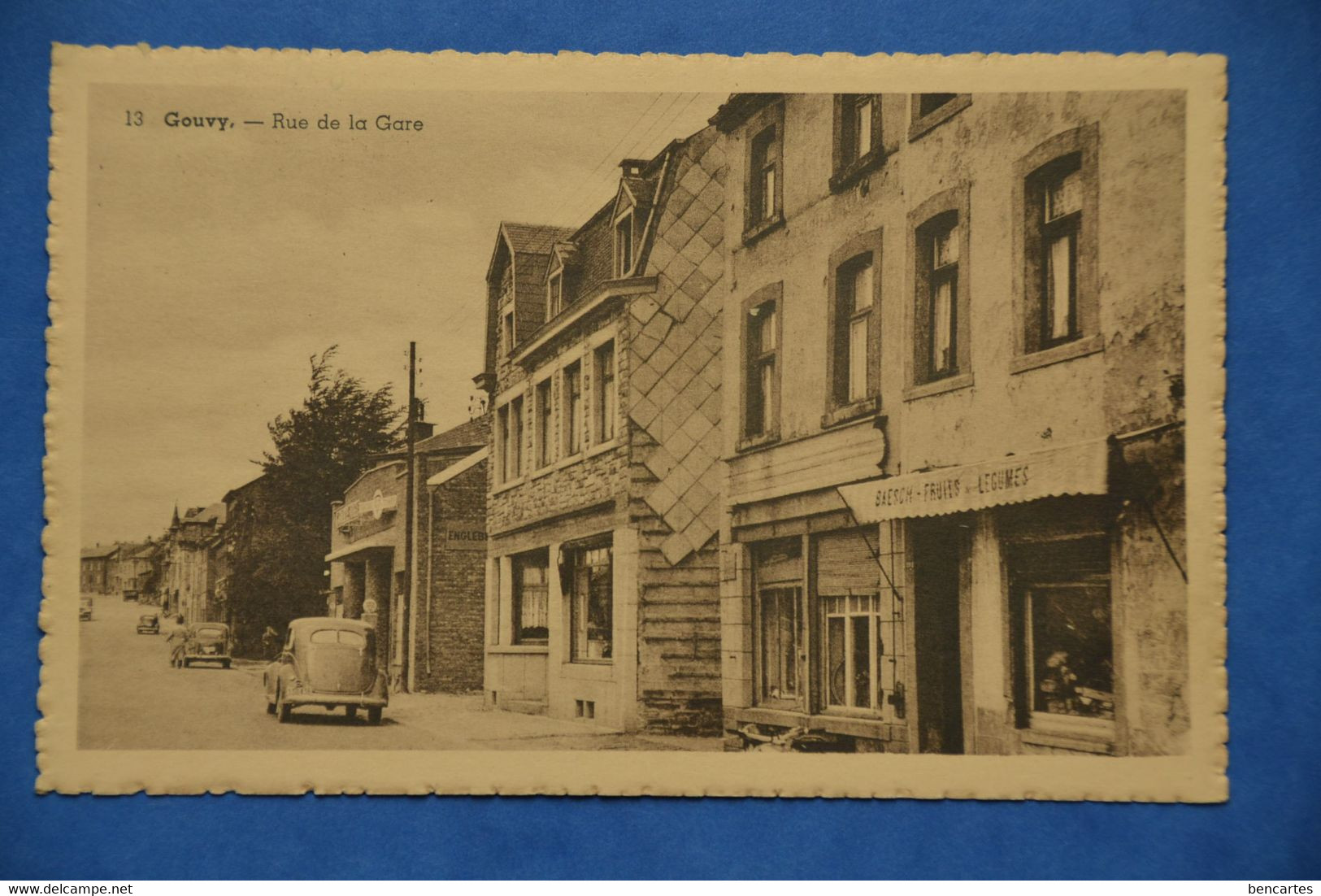 Gouvy : Rue De La Gare Avec épicerie Et Oldtimers - Gouvy