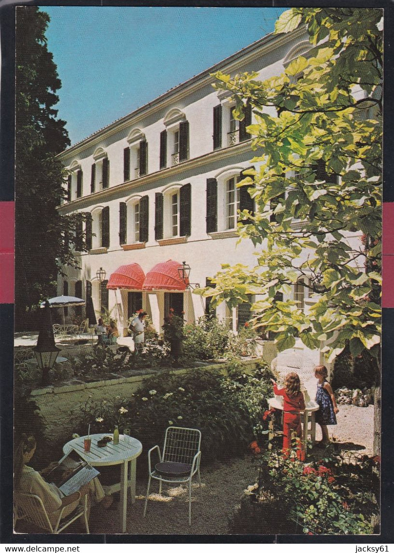 83 - Nans Les Pins - Domaine De Chateauneuf *** , Relais Chateaux - Nans-les-Pins