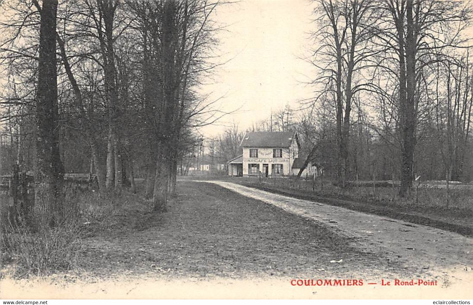 Coulommiers         77         Le Rond Pont.   Café      (voir Scan) - Coulommiers