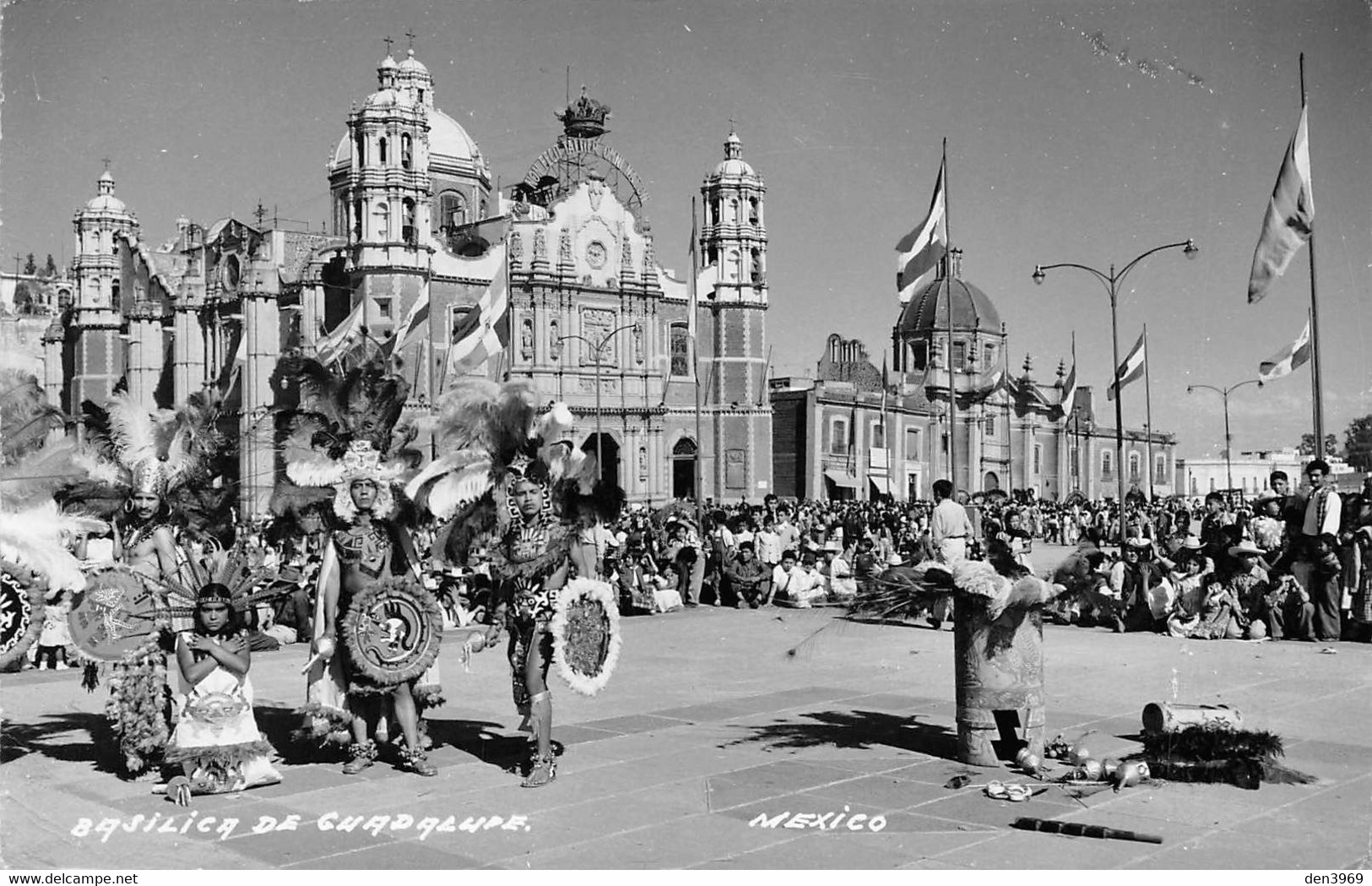 MEXIQUE - Mexico - Basilica De Guadalupe - Indios - Photo-Carte, Voyagé (voir Les 2 Scans) - Mexique