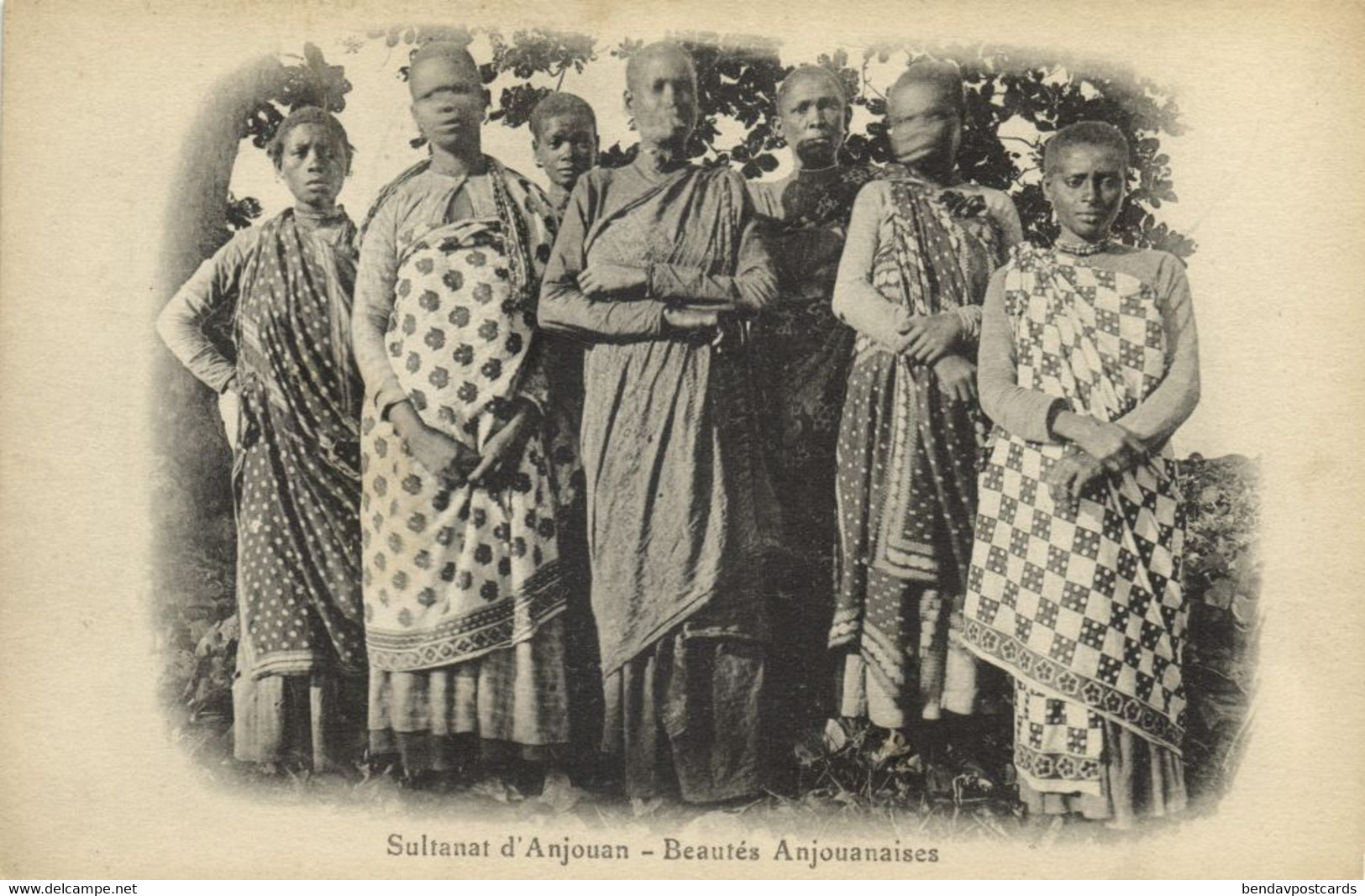 Comoros, ANJOUAN, Group Of Anjouan Beauties (1910s) Postcard - Comorre