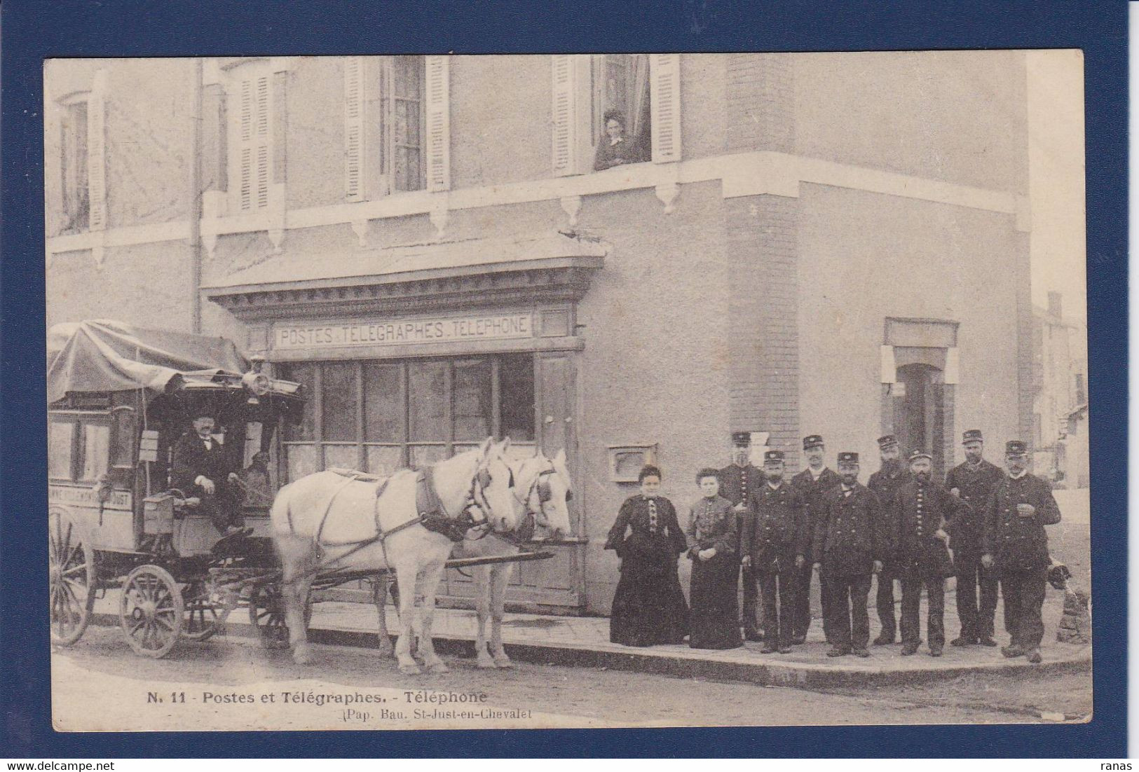 CPA [42] Loire > Saint Just En Chevalet Courrier Postes Et Télégraphes Attelage Voir Dos - Autres & Non Classés