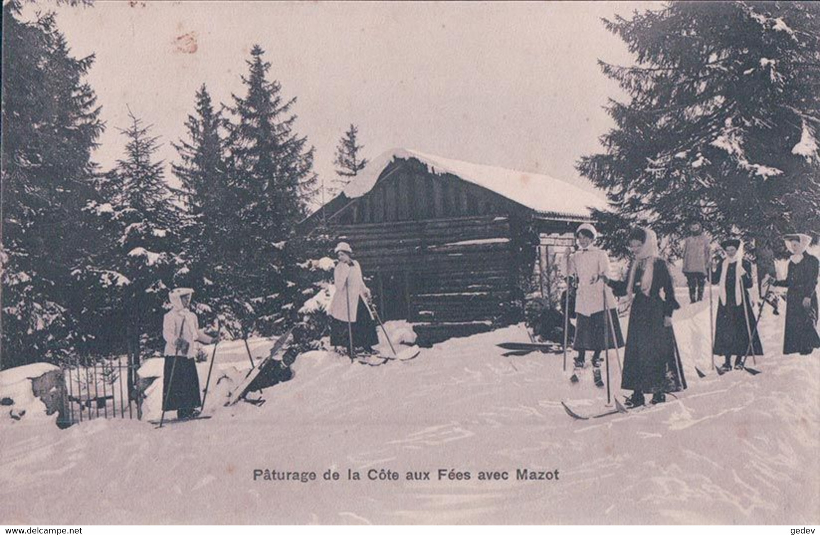 La Côte Aux Fées NE, Pâturage Avec Mazot Sous La Neige, Skieuses De Fond (9601) - La Côte-aux-Fées