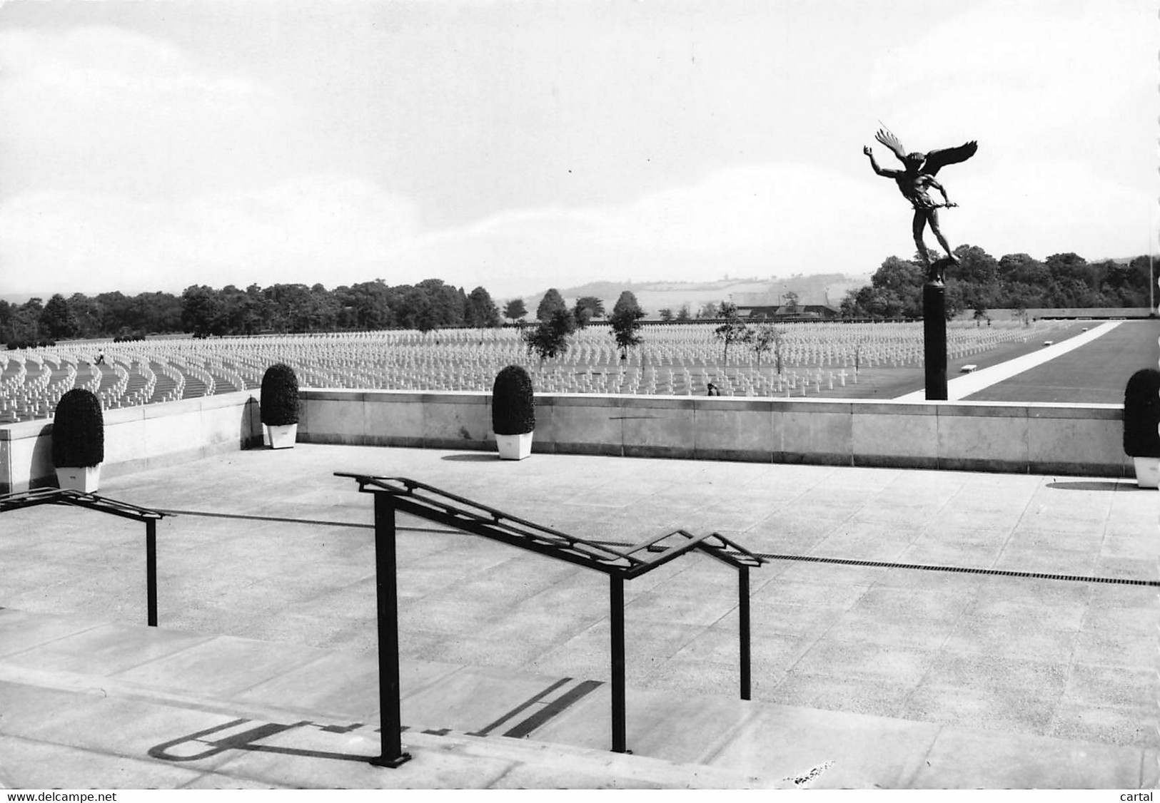 CPM - Cimetière Américain D'Henri Chapelle - Welkenraedt