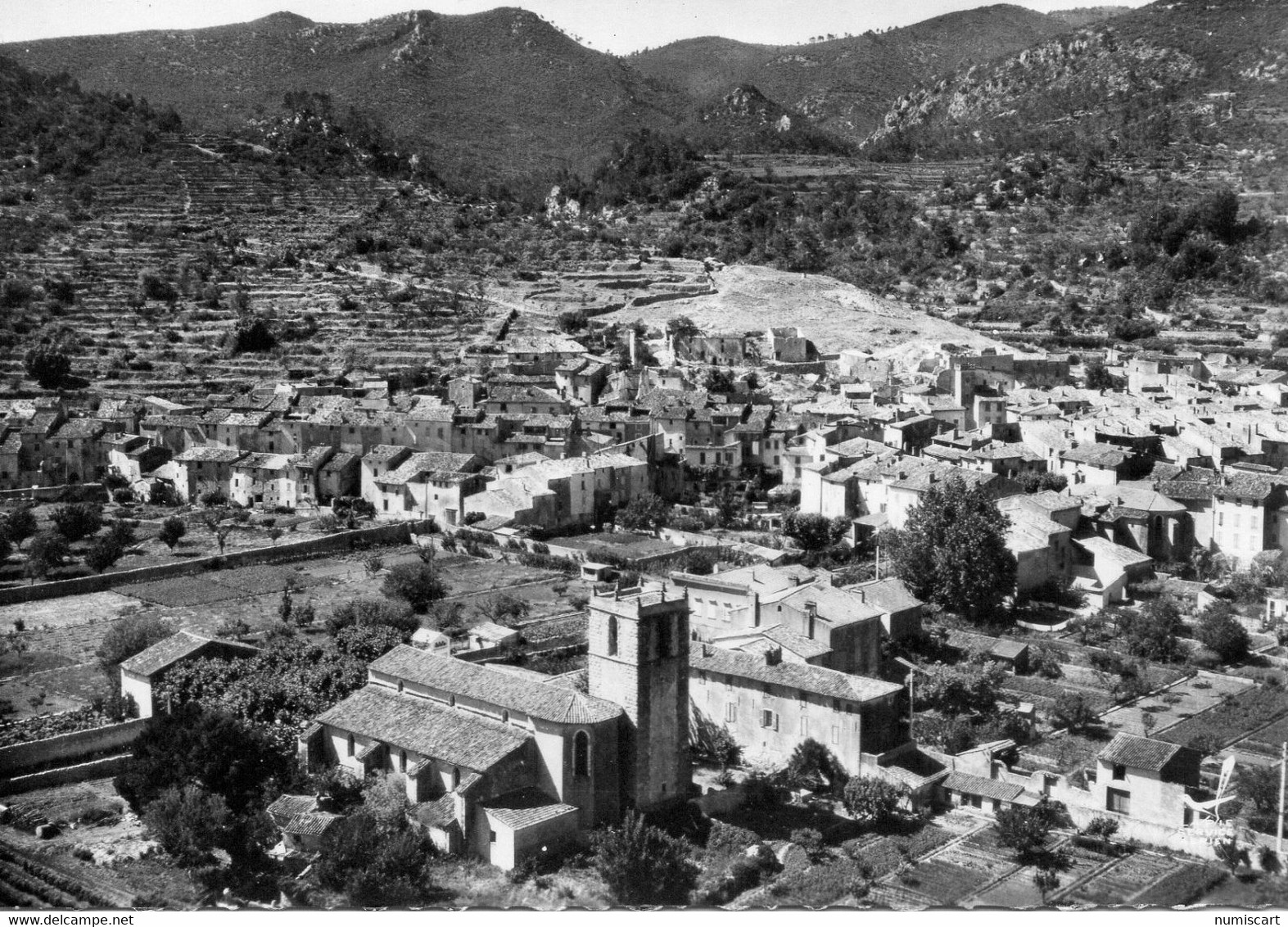 Signes Belle Vue Aérienne Du Village - Signes