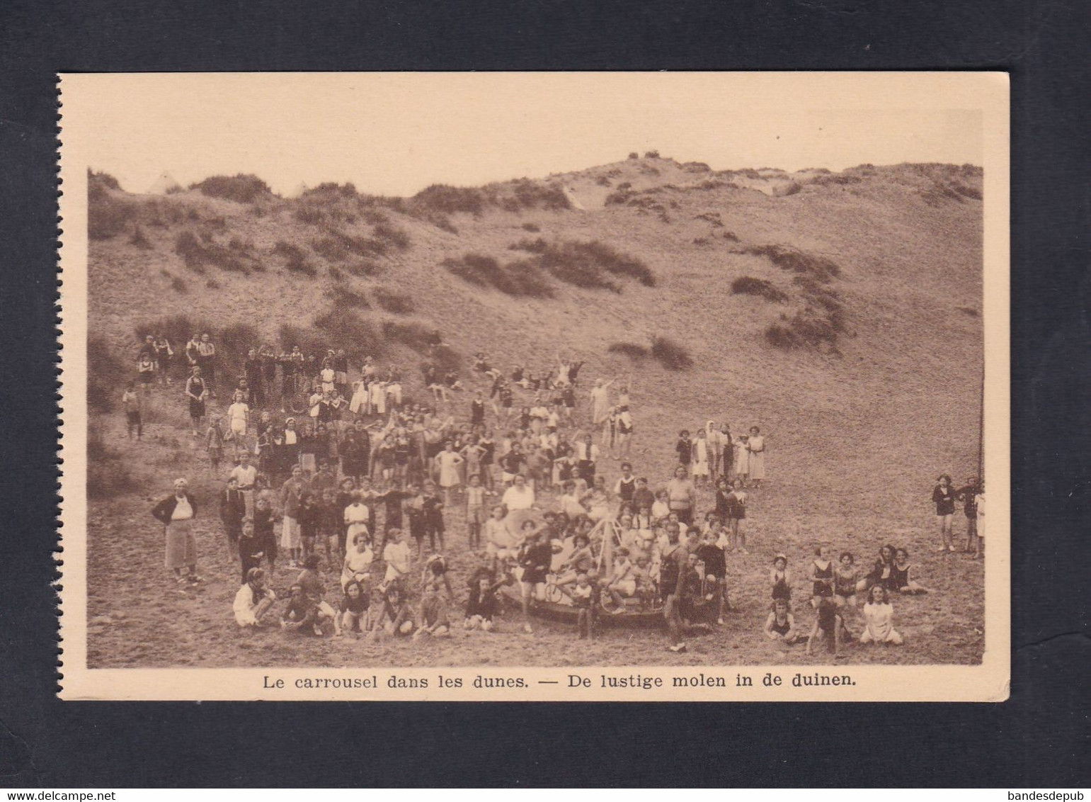 Oostduinkerke Koksijde Vacances Ouvrieres Home Vandervelde Le Carrousel Dans Les Dunes      ( 55027) - Koksijde