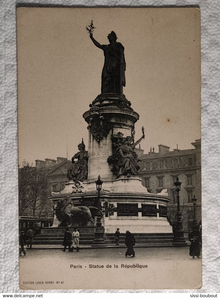 PARIS - Statue De La République - CPA - CP - Carte Postale - Statues