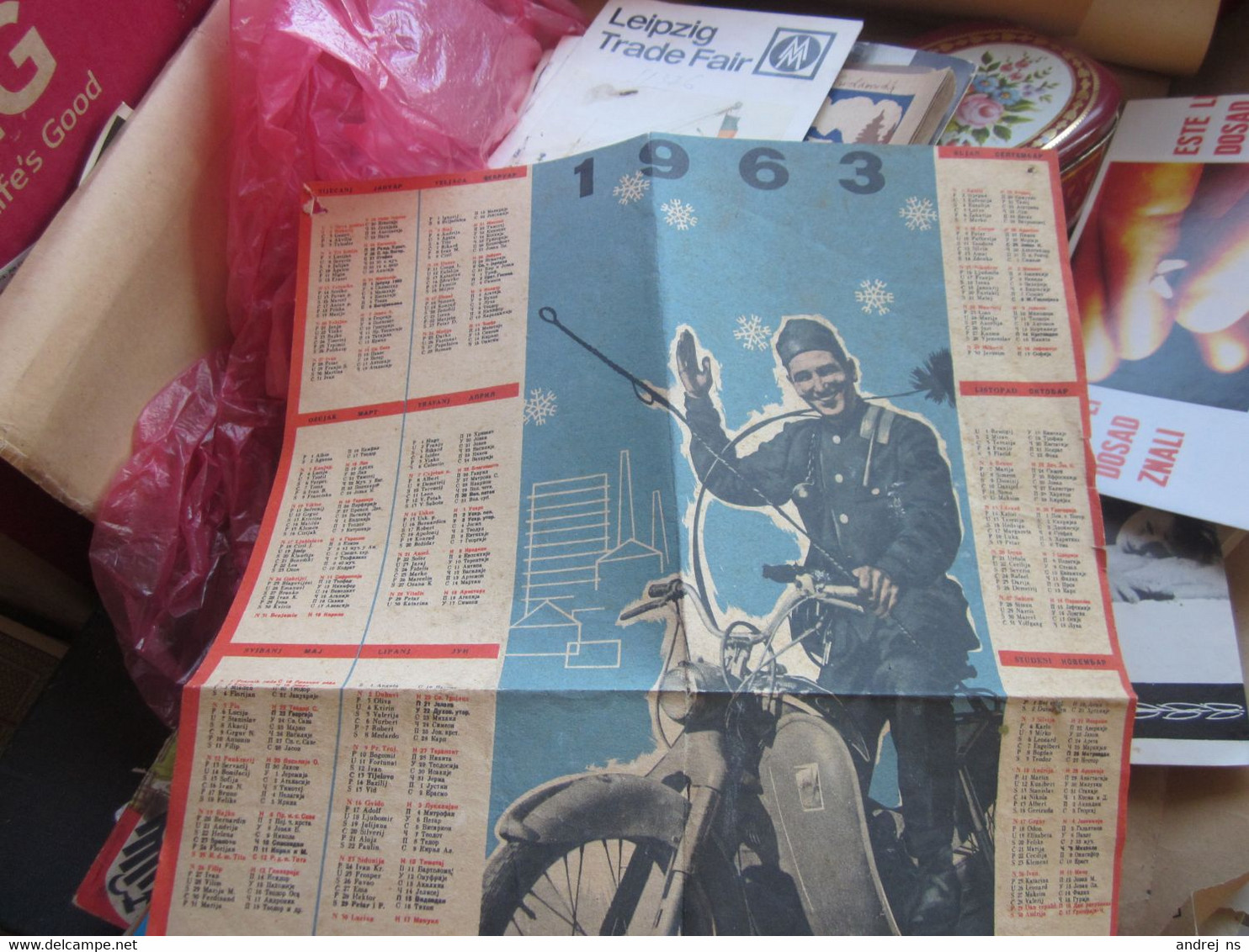 Chimney Sweeper On A Motorcycle Srecnu Novu Godinu Zeli Vam Dimnicar Chimney Sweeper Wishes You A Happy New Year - Tamaño Grande : 1961-70