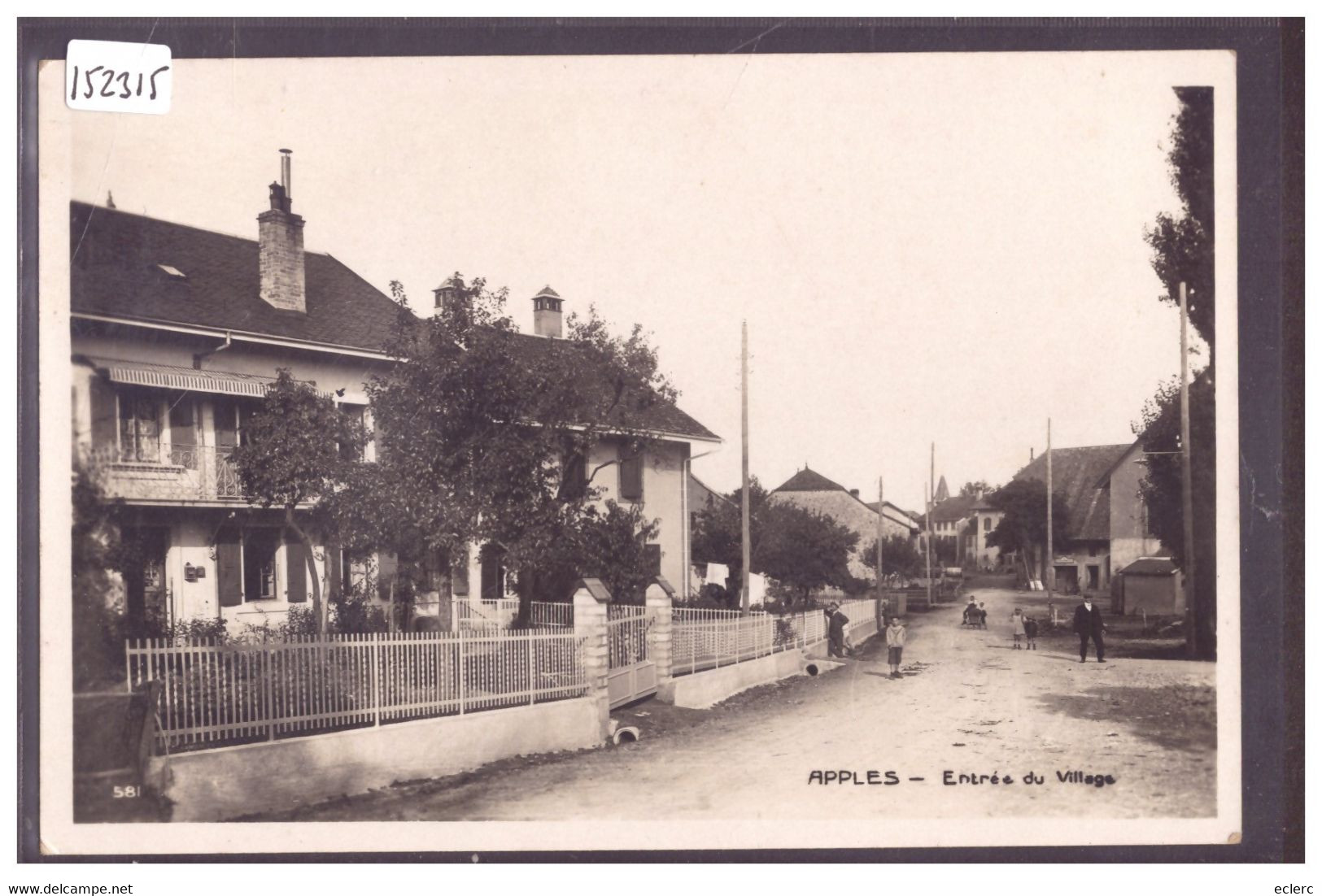 DISTRICT D'AUBONNE - APPLES - ENTREE DU VILLAGE - TB - Apples