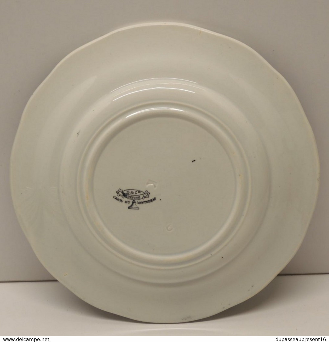 *PETITE ASSIETTE CERAMIQUE CREIL & MONTEREAU EXPOSITION UNIVERSELLE 1878 N° 7  E