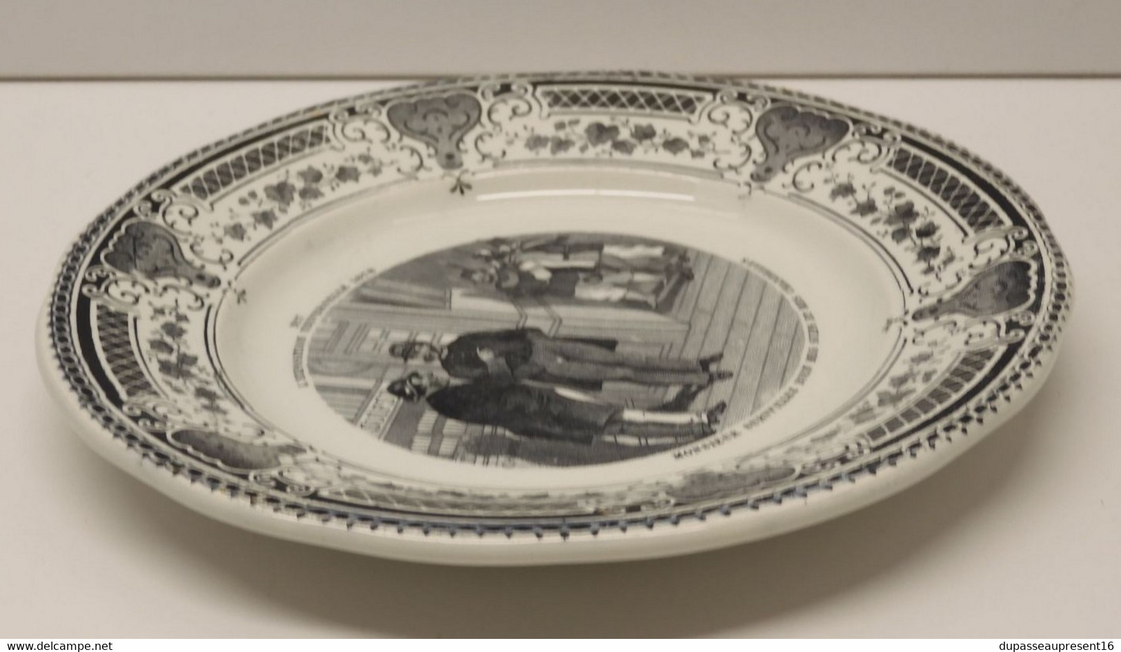 *PETITE ASSIETTE CERAMIQUE CREIL & MONTEREAU EXPOSITION UNIVERSELLE 1878 N° 7  E