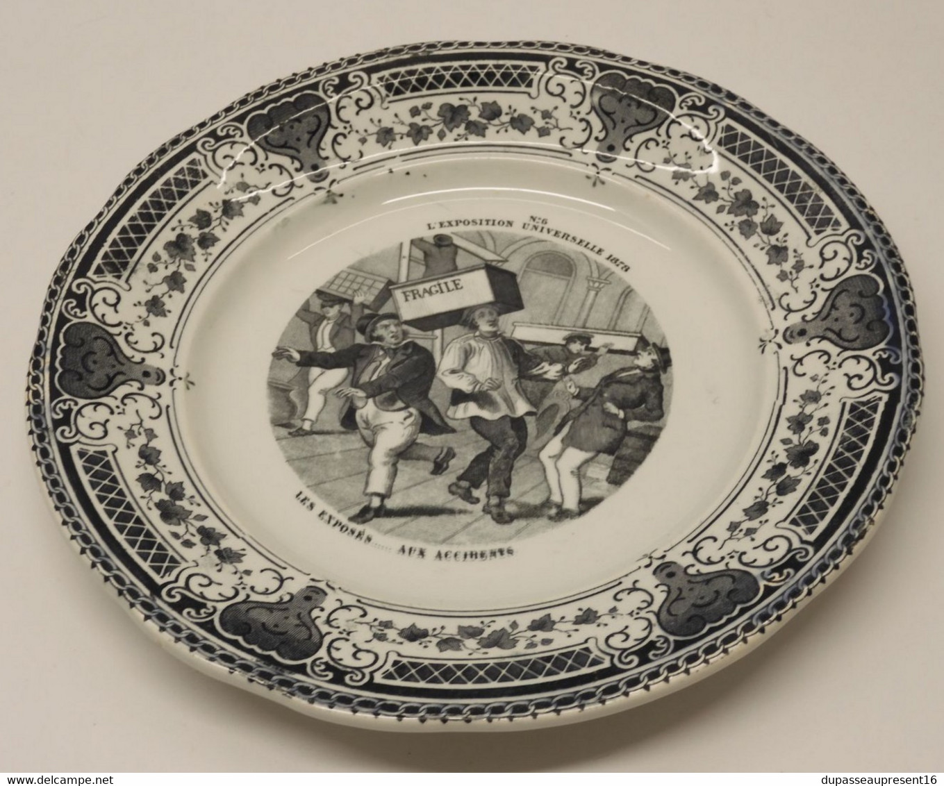 *PETITE ASSIETTE CERAMIQUE CREIL & MONTEREAU EXPOSITION UNIVERSELLE 1878 N° 6   E