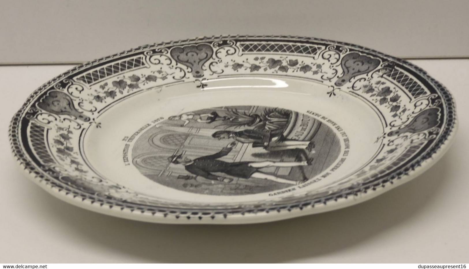 *PETITE ASSIETTE CERAMIQUE CREIL & MONTEREAU EXPOSITION UNIVERSELLE 1878 N° 5  E