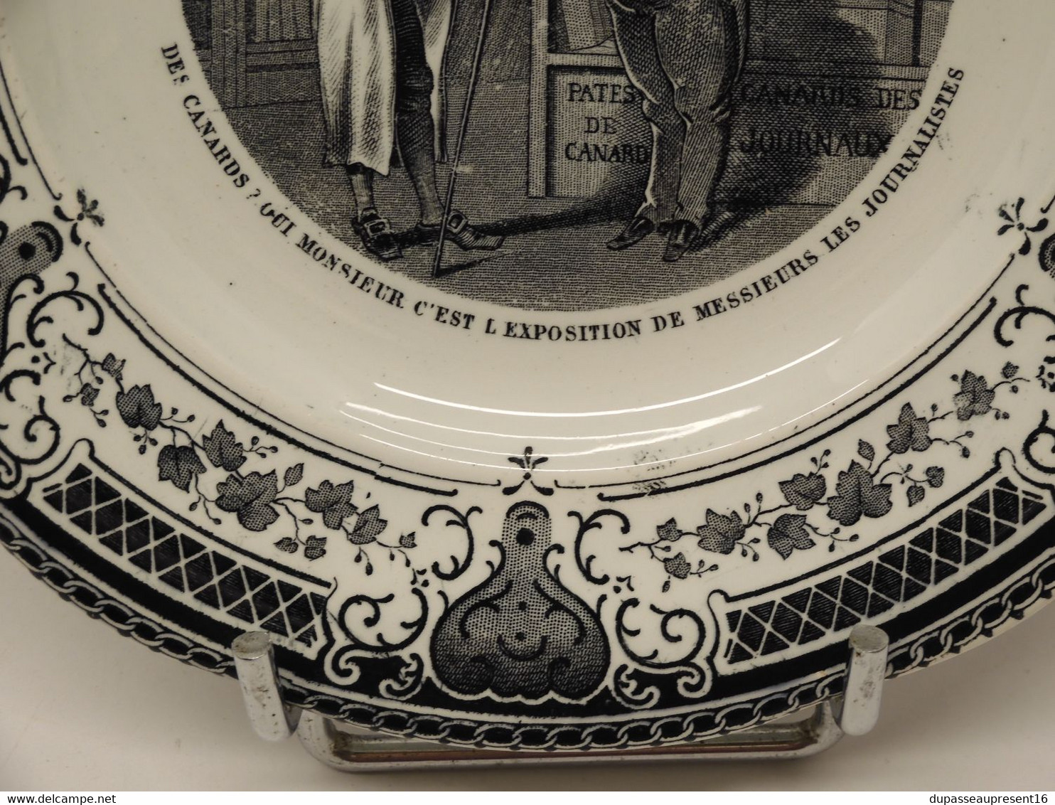 *PETITE ASSIETTE CERAMIQUE CREIL & MONTEREAU EXPOSITION UNIVERSELLE 1878 N° 2  E