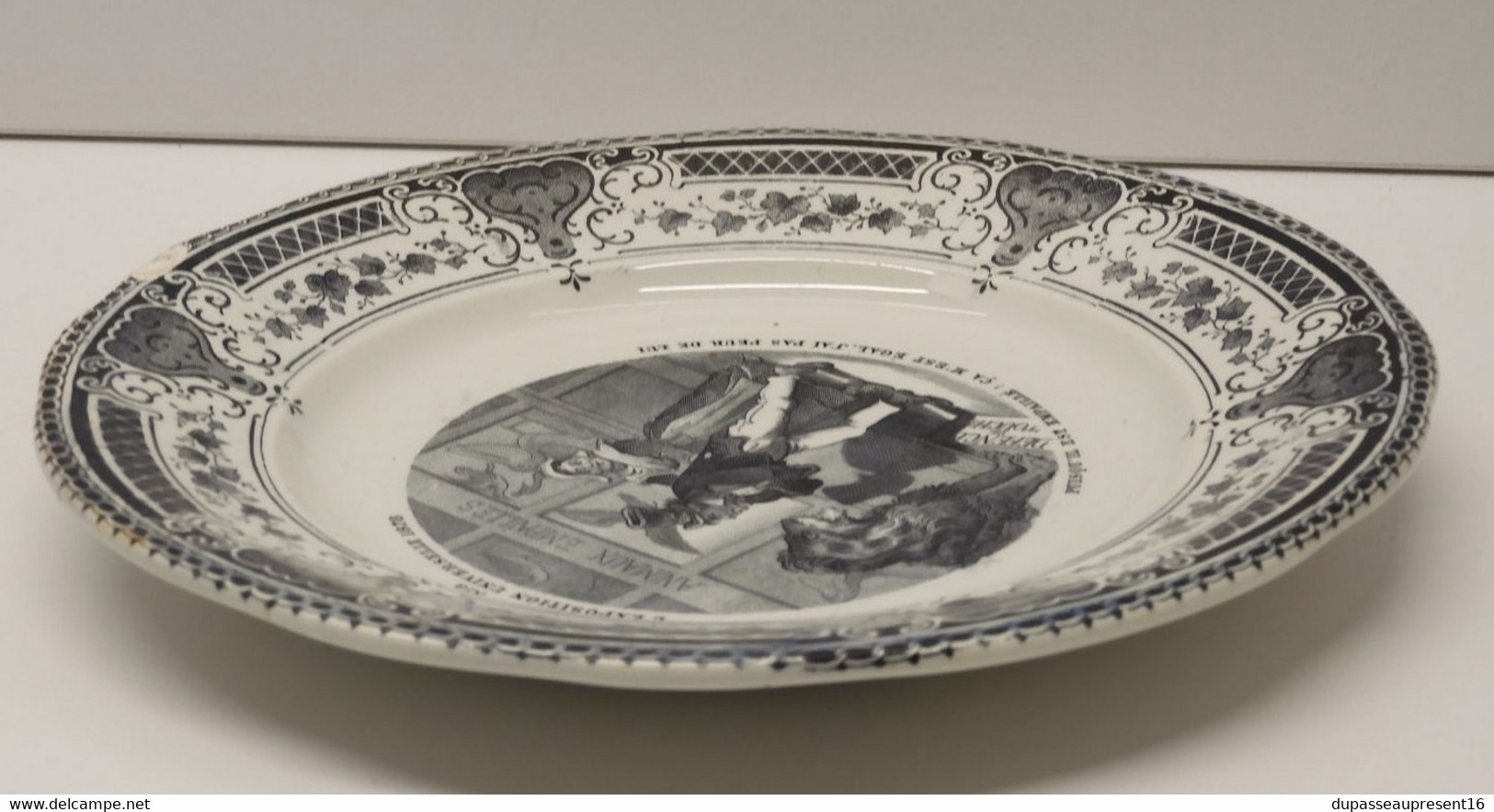 *PETITE ASSIETTE CERAMIQUE CREIL & MONTEREAU EXPOSITION UNIVERSELLE 1878 N° 8 E