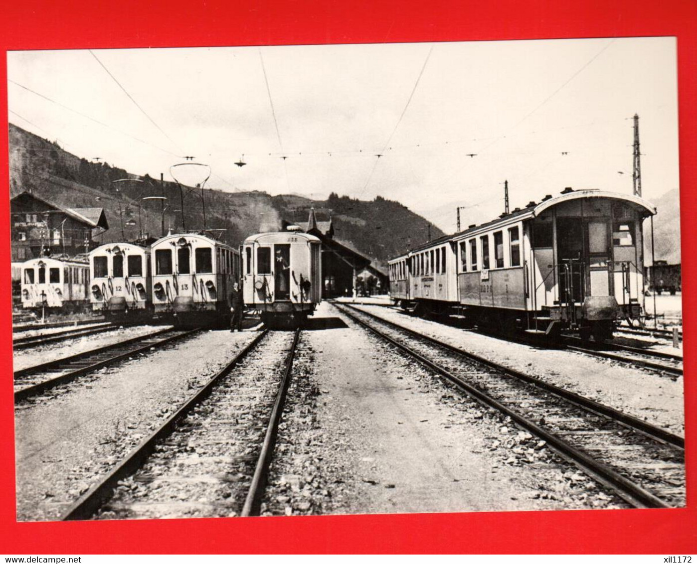 FKJ-07  En Gare De Zweisimmen  Env. 1910  Reproduction. NC GF - Zweisimmen