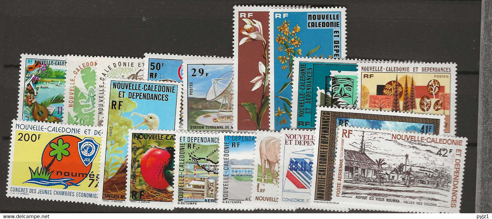 1977 MNH Nouvelle Caledonie Year Collection Complete According To Michel. Postfris** - Années Complètes