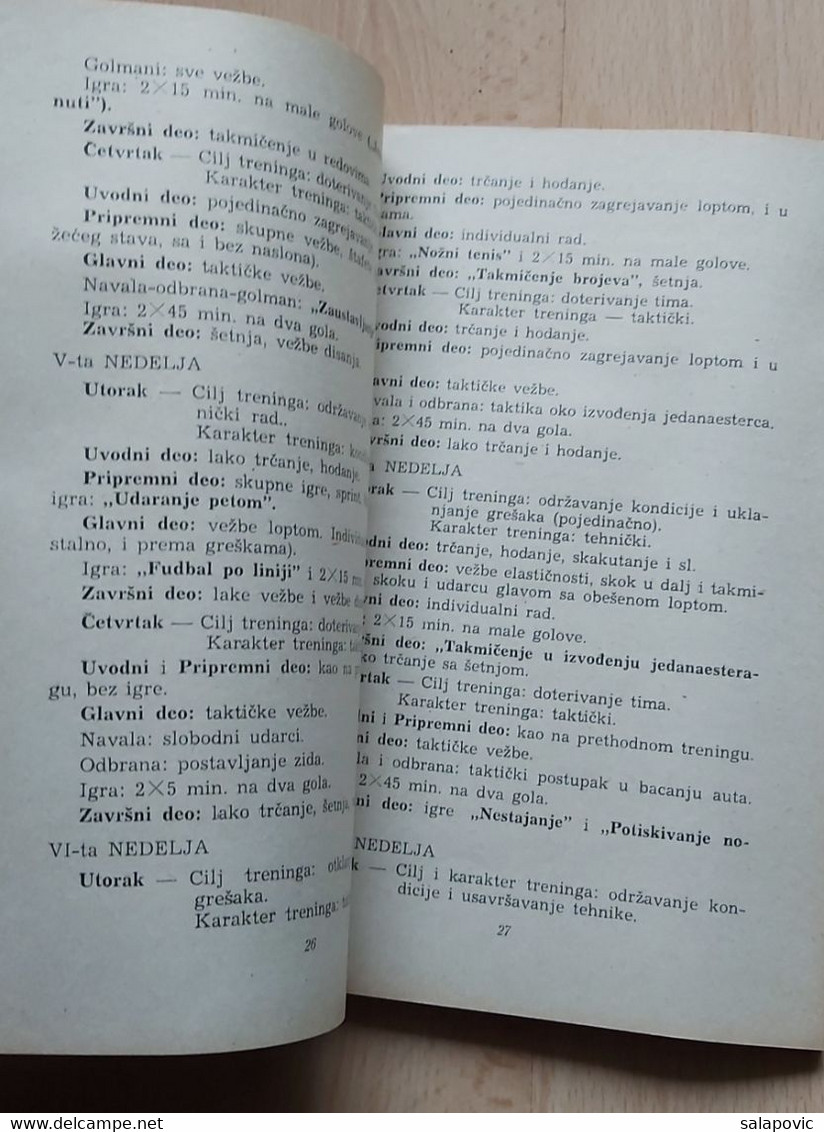 Kako ću Najbolje Pripremiti Svoj Tim, Priručnik Za Fudbalske Trenere 1955 - Books