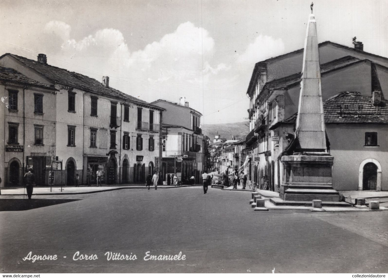 AGNONE - CORSO VITTORIO EMANUELE - ANIMATA - AUTO EPOCA - STAZIONE RIFORNIMENTO ESSO - CARTOLINA FG SPEDITA NEL 1963 - Isernia