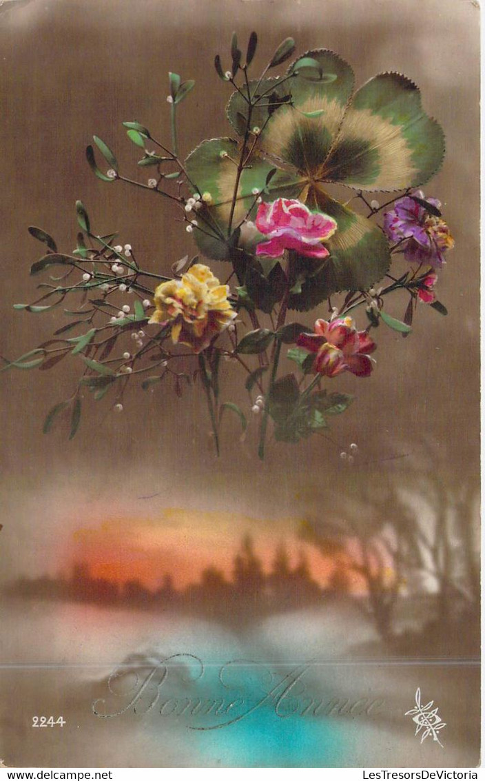 Fantaisie - Fleur - Fleurs De Couleurs Avec Un Trèfle à Quatre Feuilles - Bonne Année - Carte Postale Ancienne - Flowers
