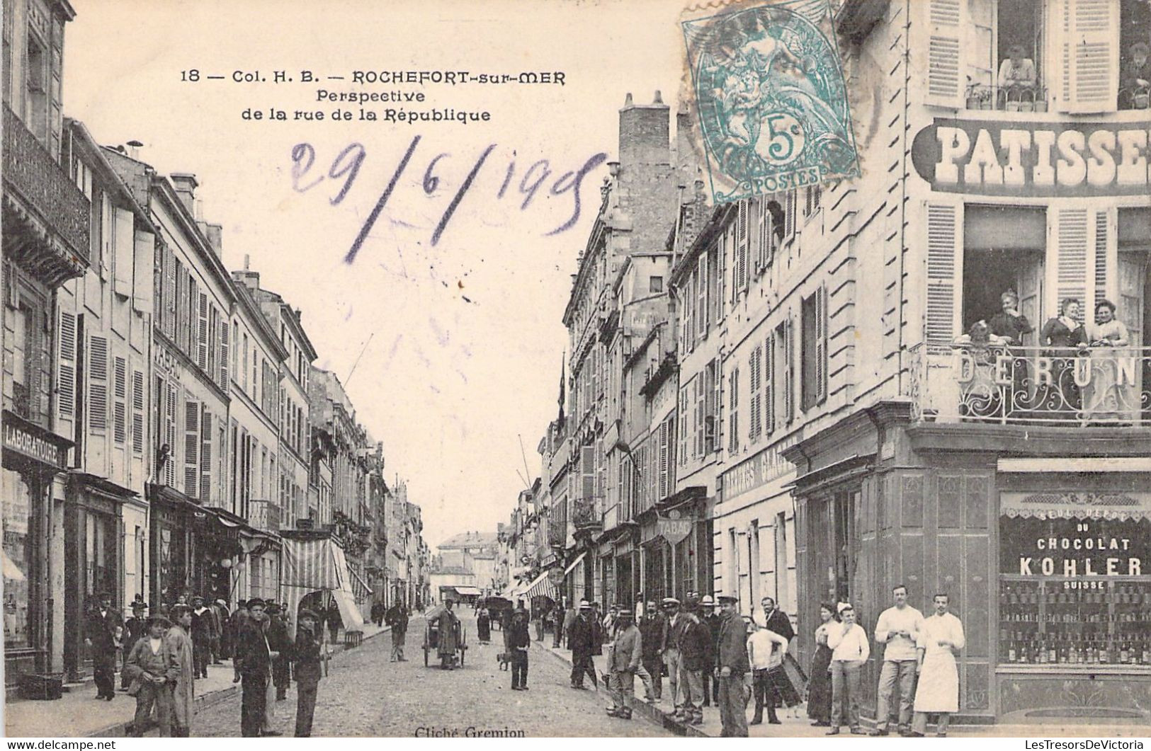 FRANCE - 17 - Rochefort Sur Mer - Perspective De La Rue De La République - Commerce - Carte Postale Ancienne - Rochefort