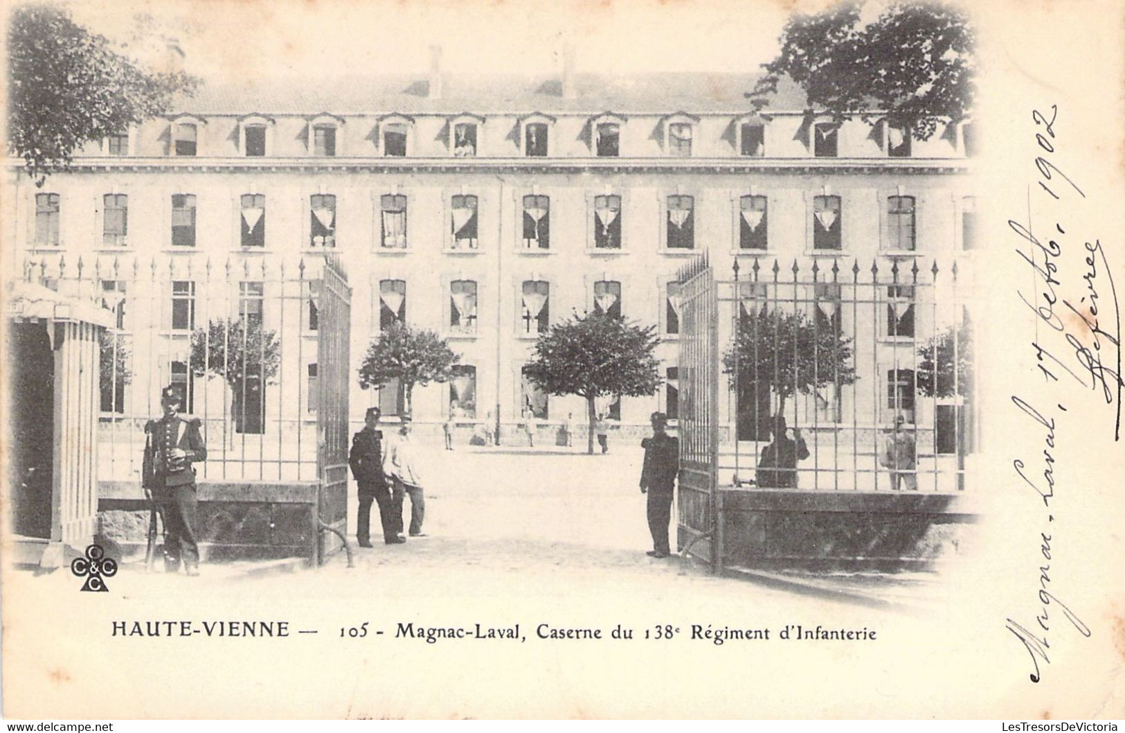 MILITARIA - MAGNAC LAVAL - Caserne Du 138è Régiment D'Infanterie - Carte Postale Ancienne - Barracks